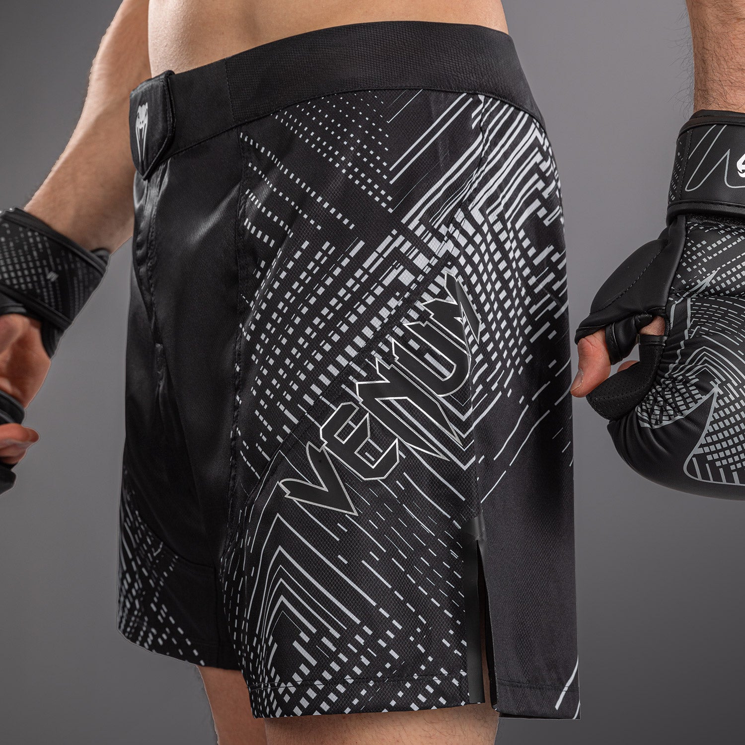 Venum Midnight Fury Fightshorts - Black/Grey/Silver - Venum