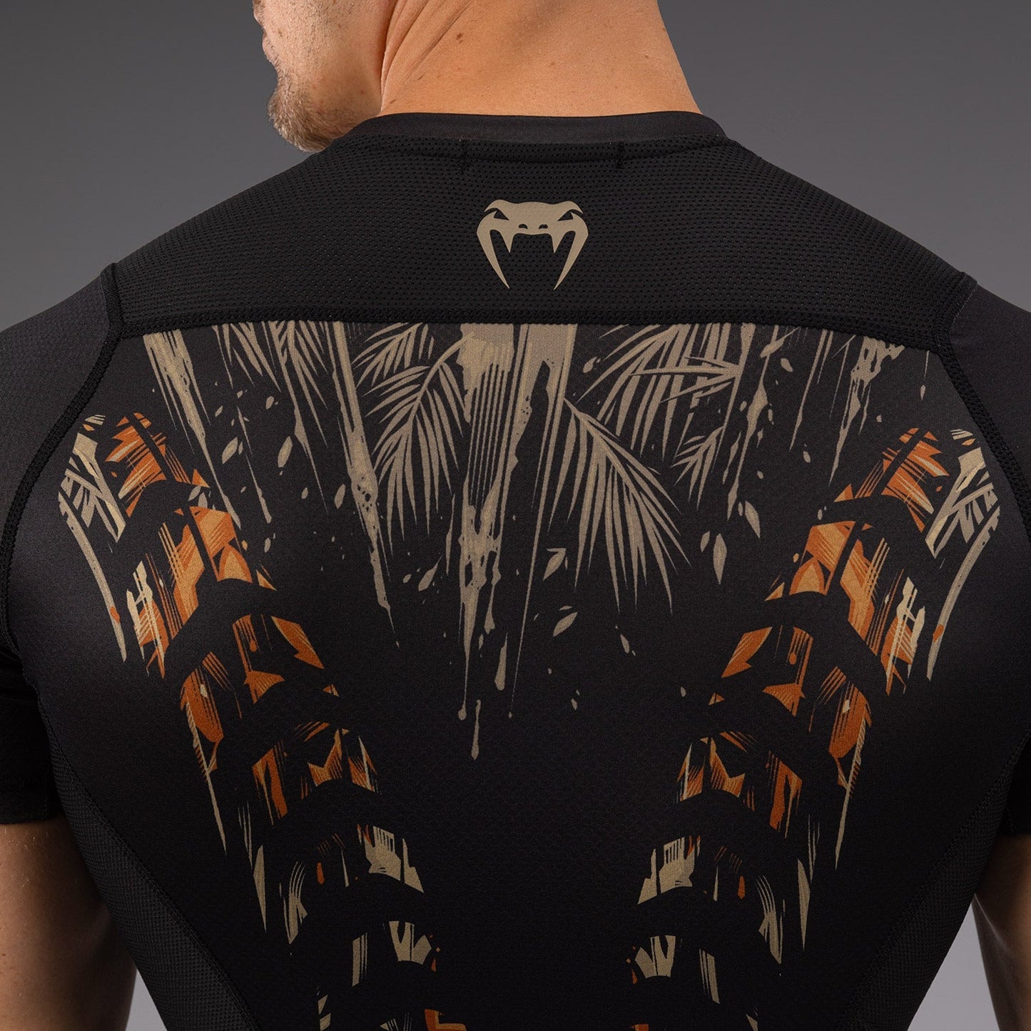Venum Tiger Men's Short Sleeve Rashguard - Black/Neon Orange