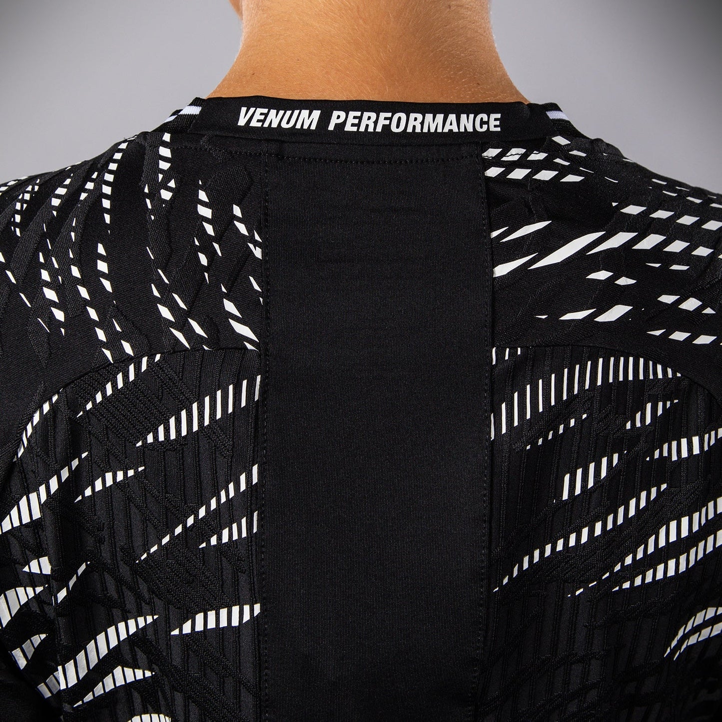 UFC Fusion by Venum Authentic Fight Night Women’s Walkout Jersey - Black
