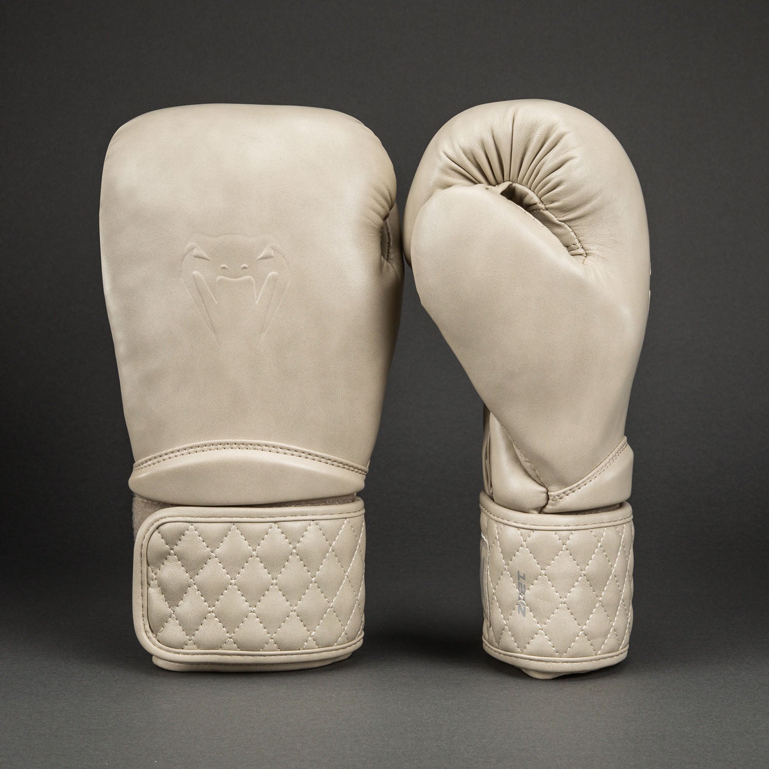 Venum Impact Classic Boxing Gloves - Ivory - Venum