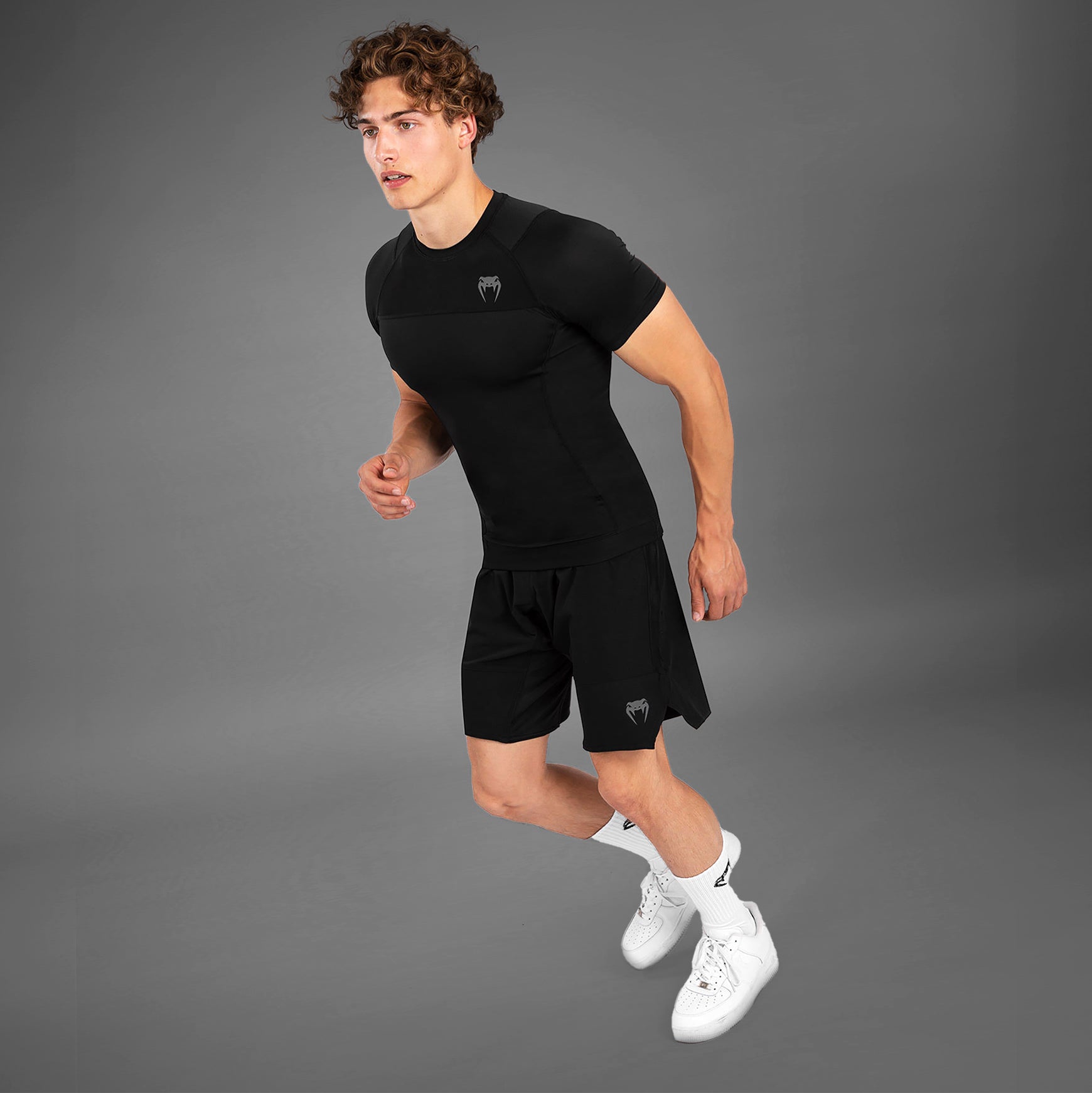 Venum G-Fit Air Rashguard Shortsleeve - Black - Venum - Venum