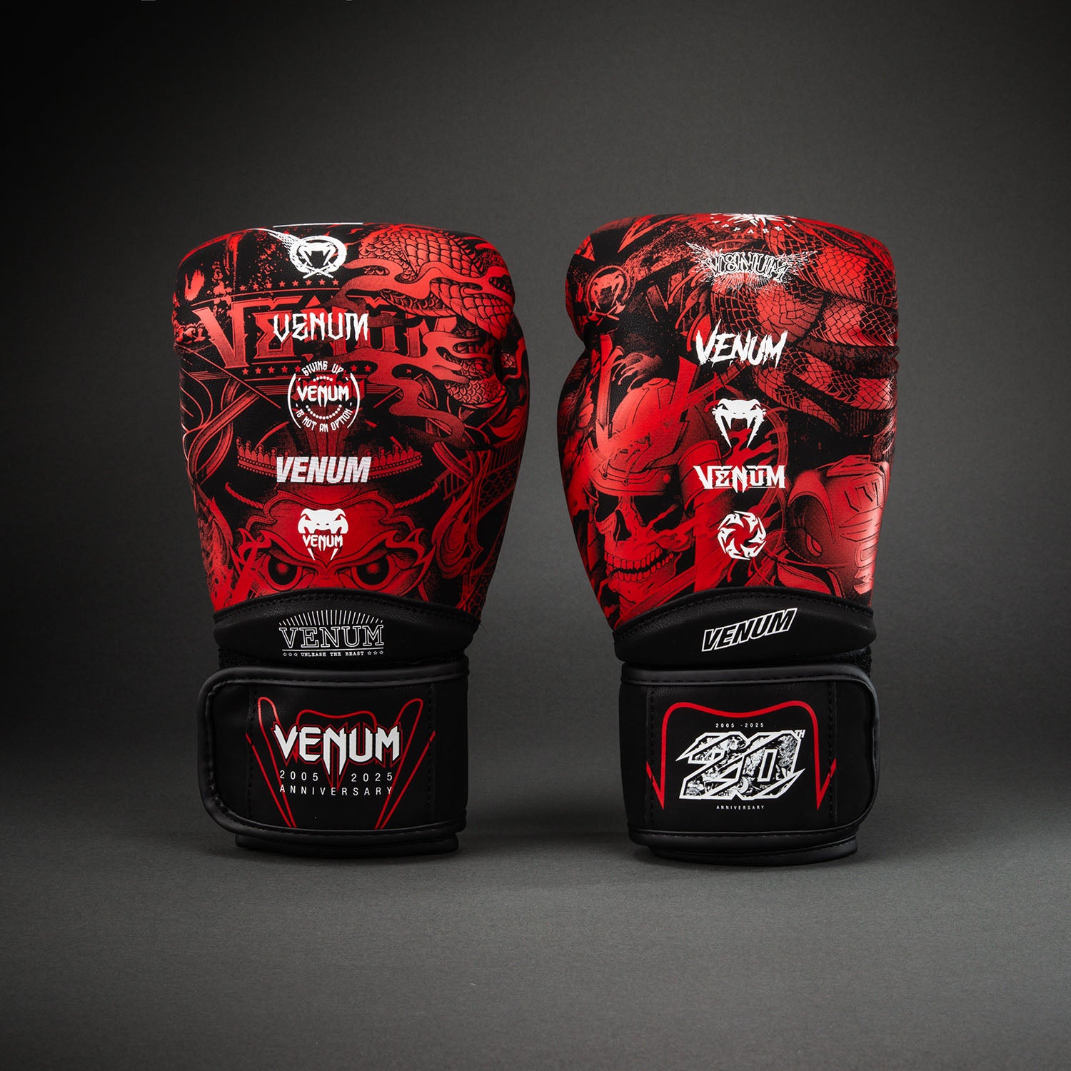 Venum 20th Anniversary Boxing Gloves - Black/Red - Venum