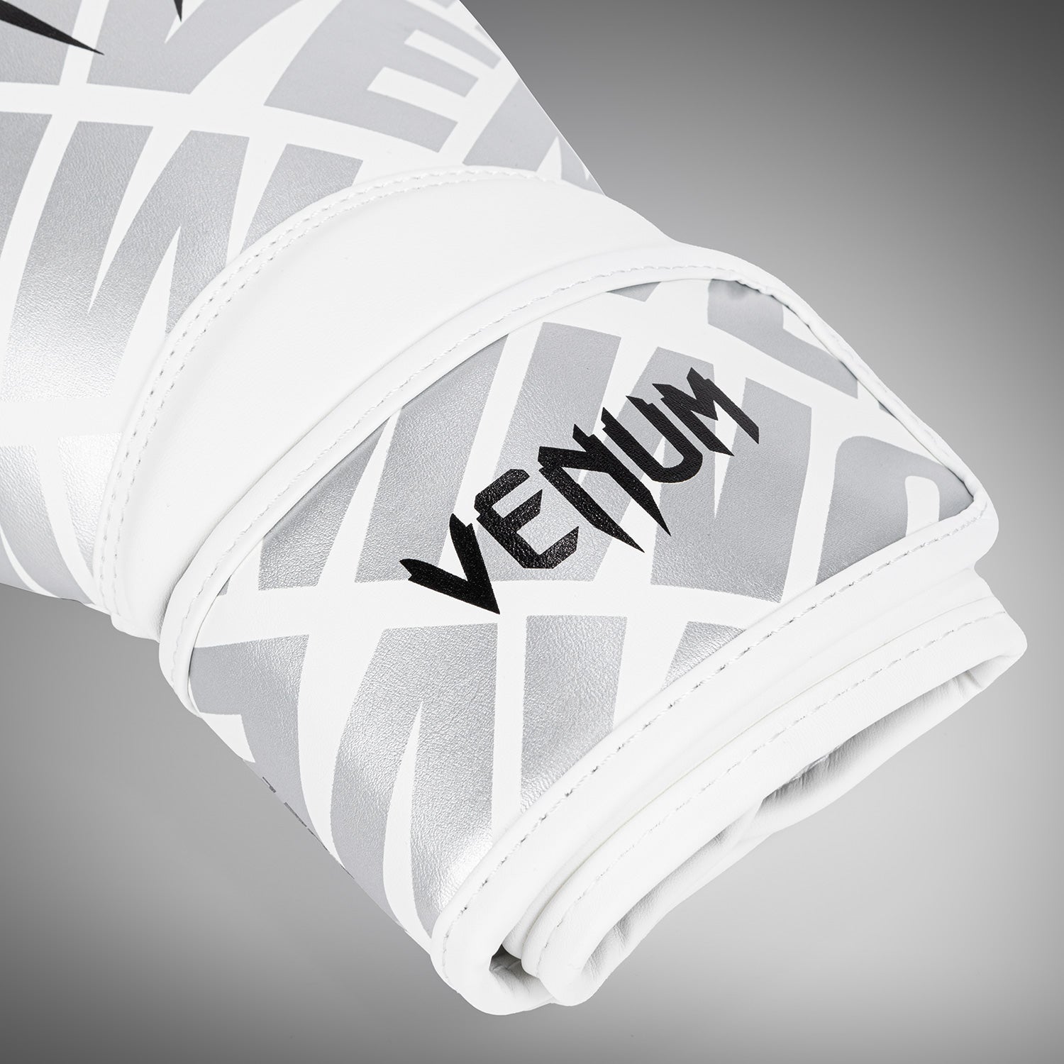 Venum Contender 1.5 XT Boxing Gloves White/Silver - Venum