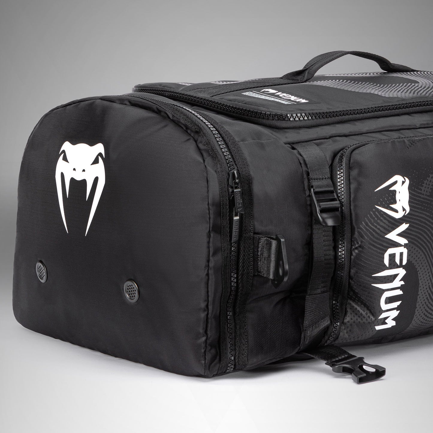 Venum Shockwave Convertible Sports Bag (48L) - Black