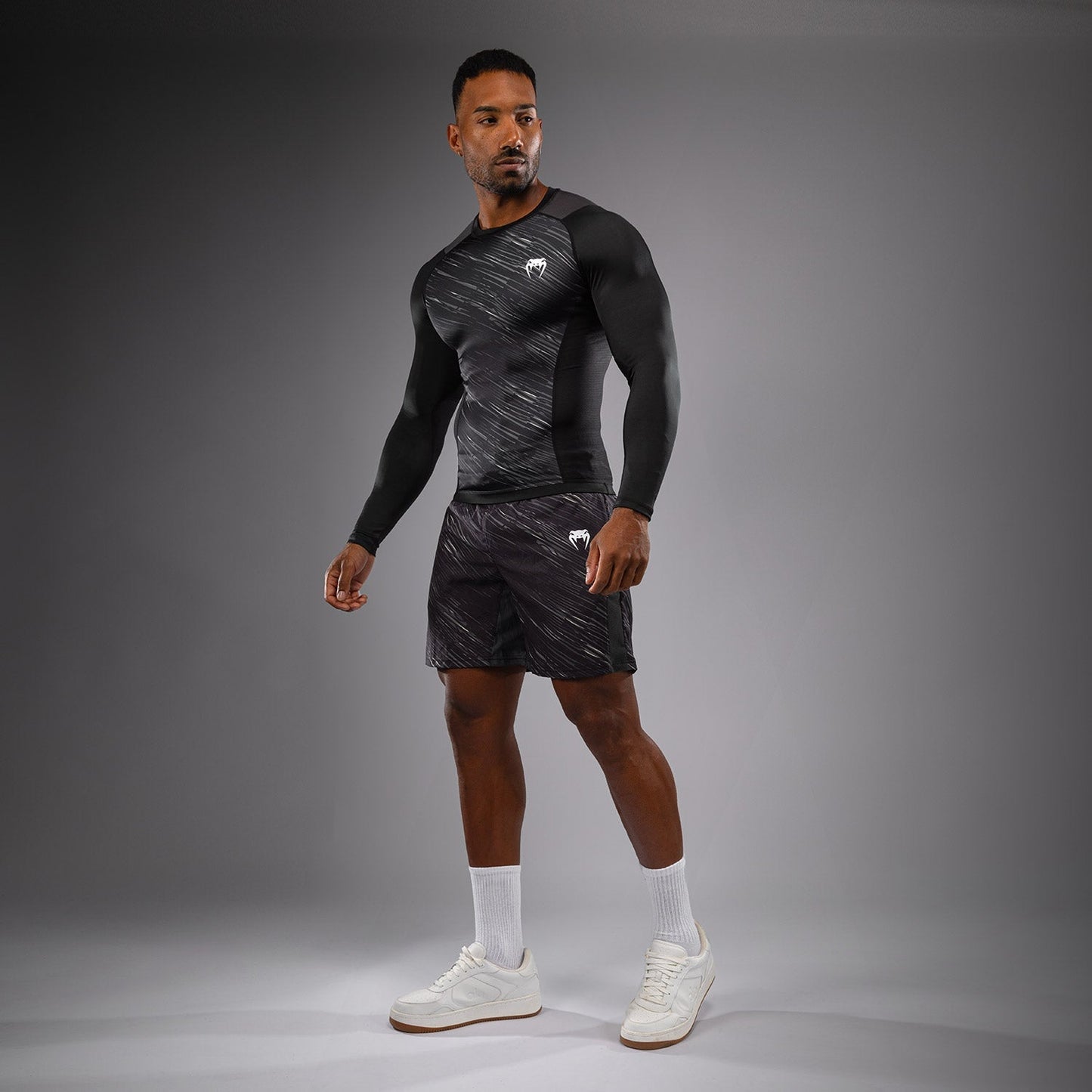 Venum Rapid Long Sleeve Rashguard - Black/Storm Grey