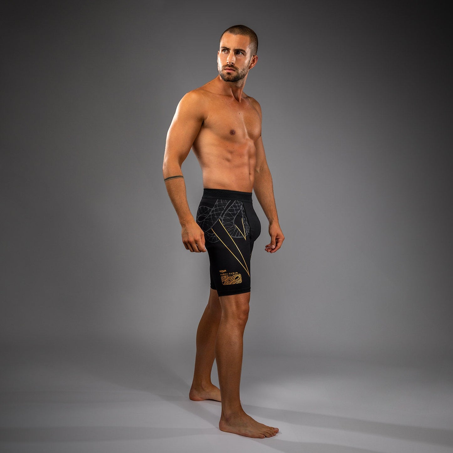 Venum Serpenti Vale Tudo Shorts - Black/Silver/Gold
