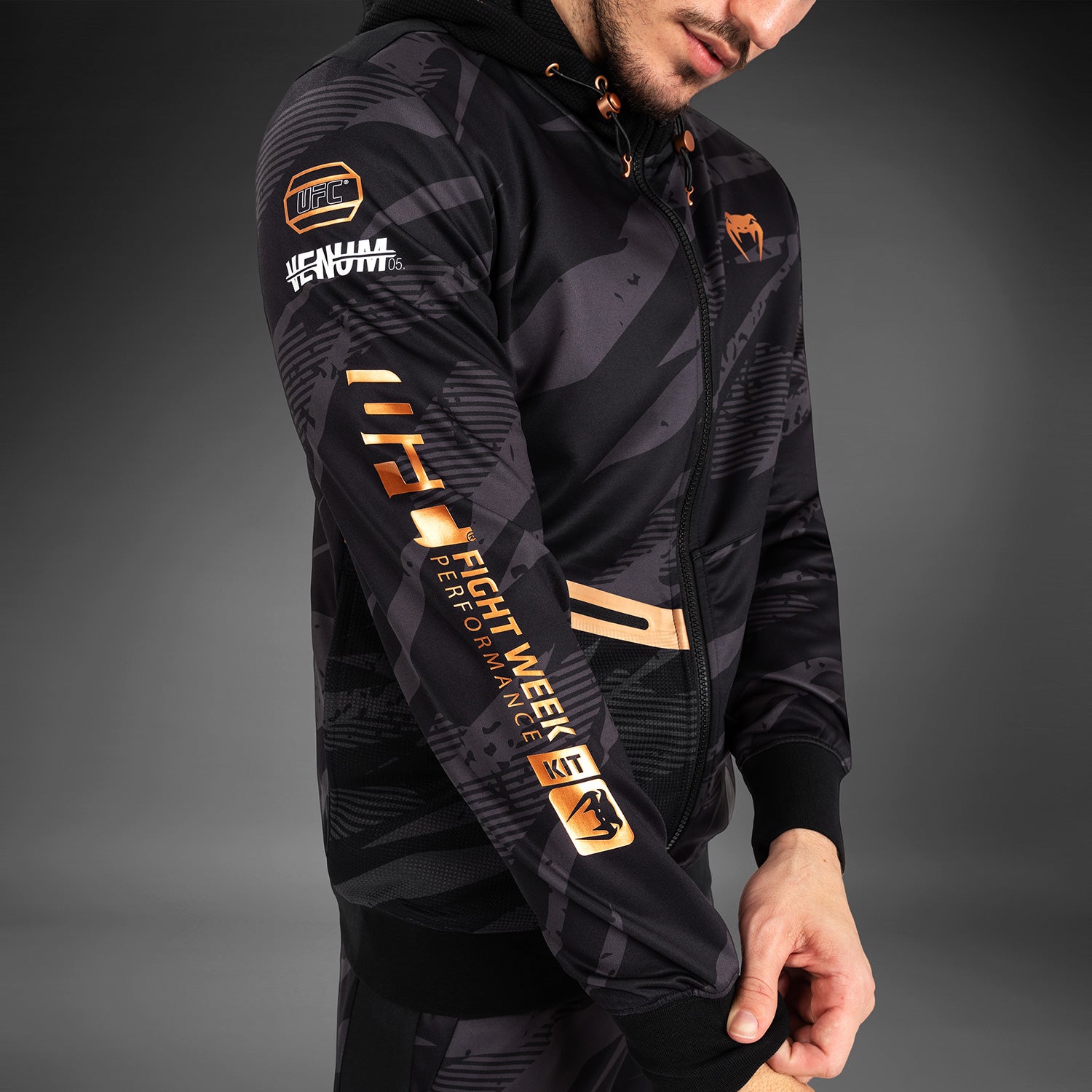 UFC Venum Fight Week メンズ・ジップ・フーディ М UFC Venum Fight Week メンズ・ジップ・フーディ М