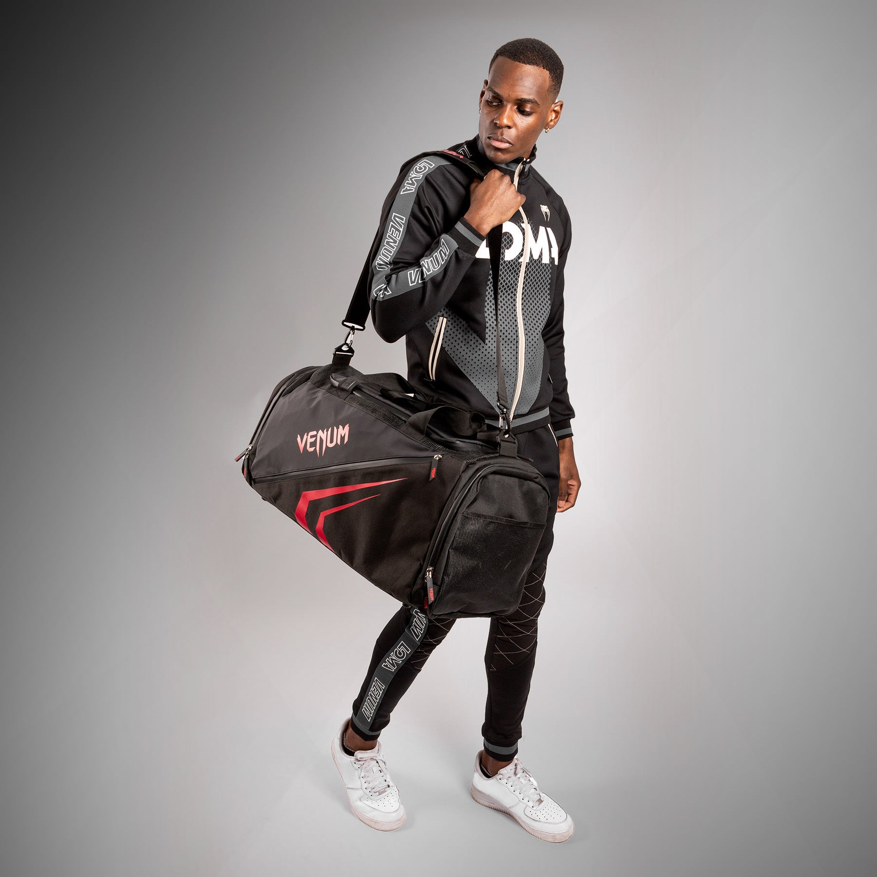 Venum Trainer Lite Evo Sports Bags - Black/Red - Venum