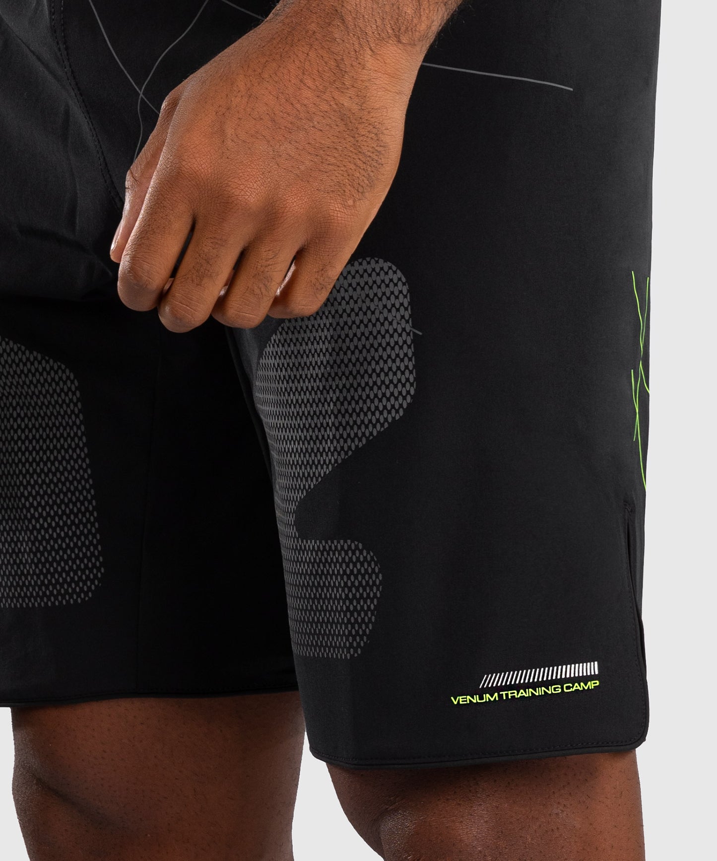 Venum Training Camp 4.0 Fight Short - Black/Neon Green