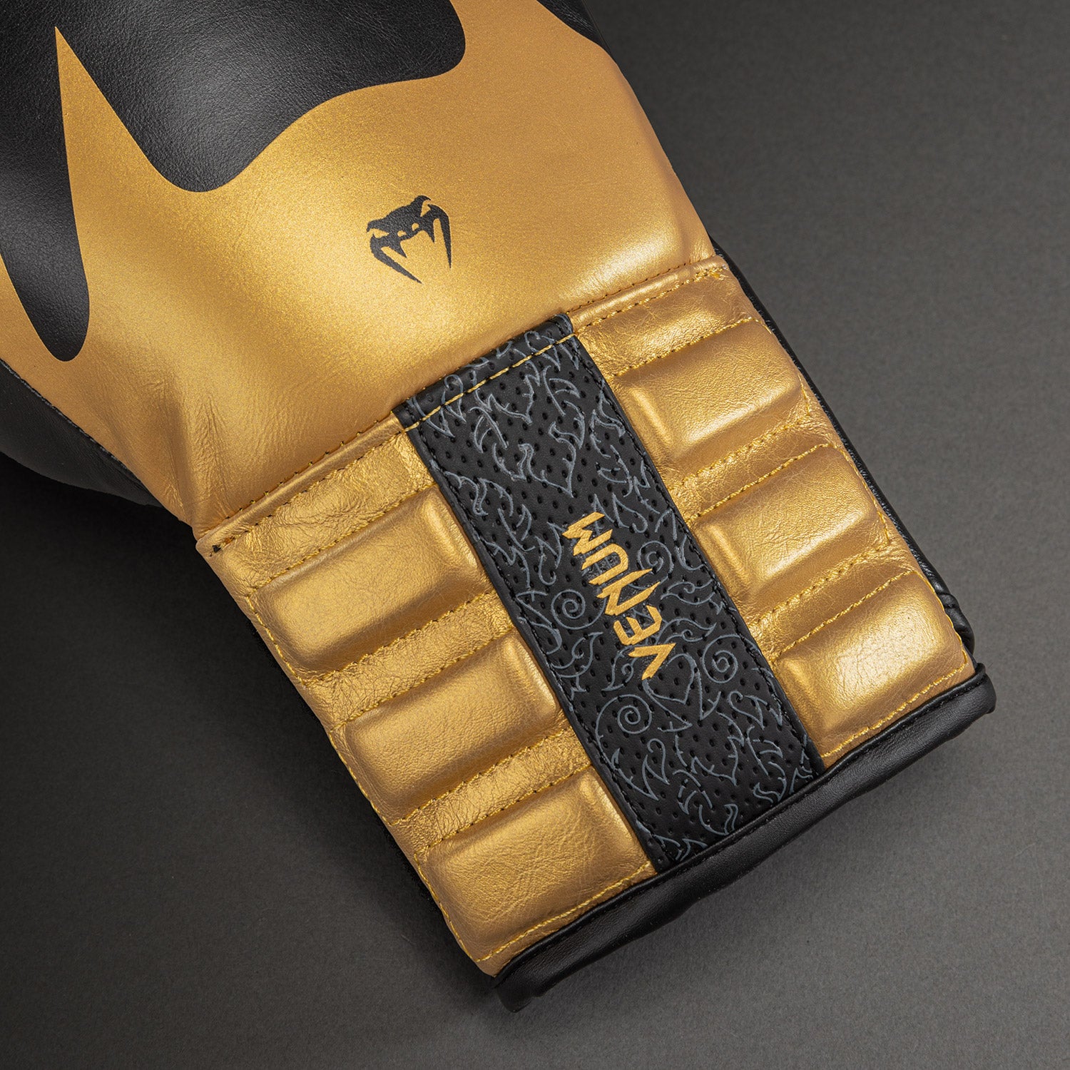 『HAMI VEN 6108 GOLD×BLACK』 12759b2f4e64ff304f5cd1b654163e
