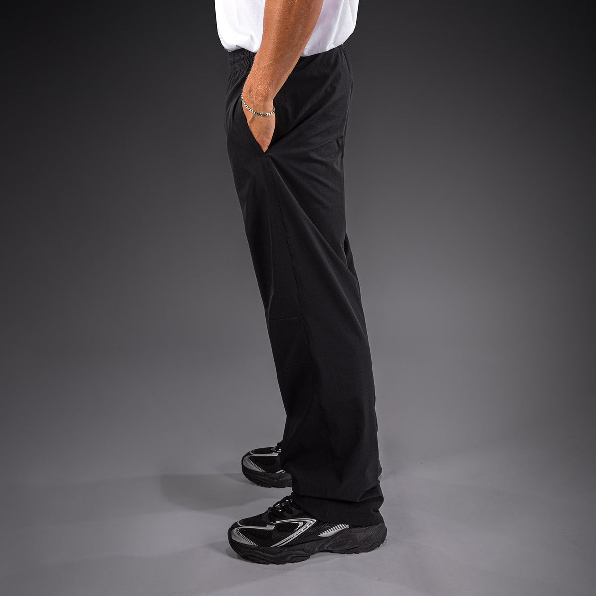 Venum Essential Woven Straight Pants - Black