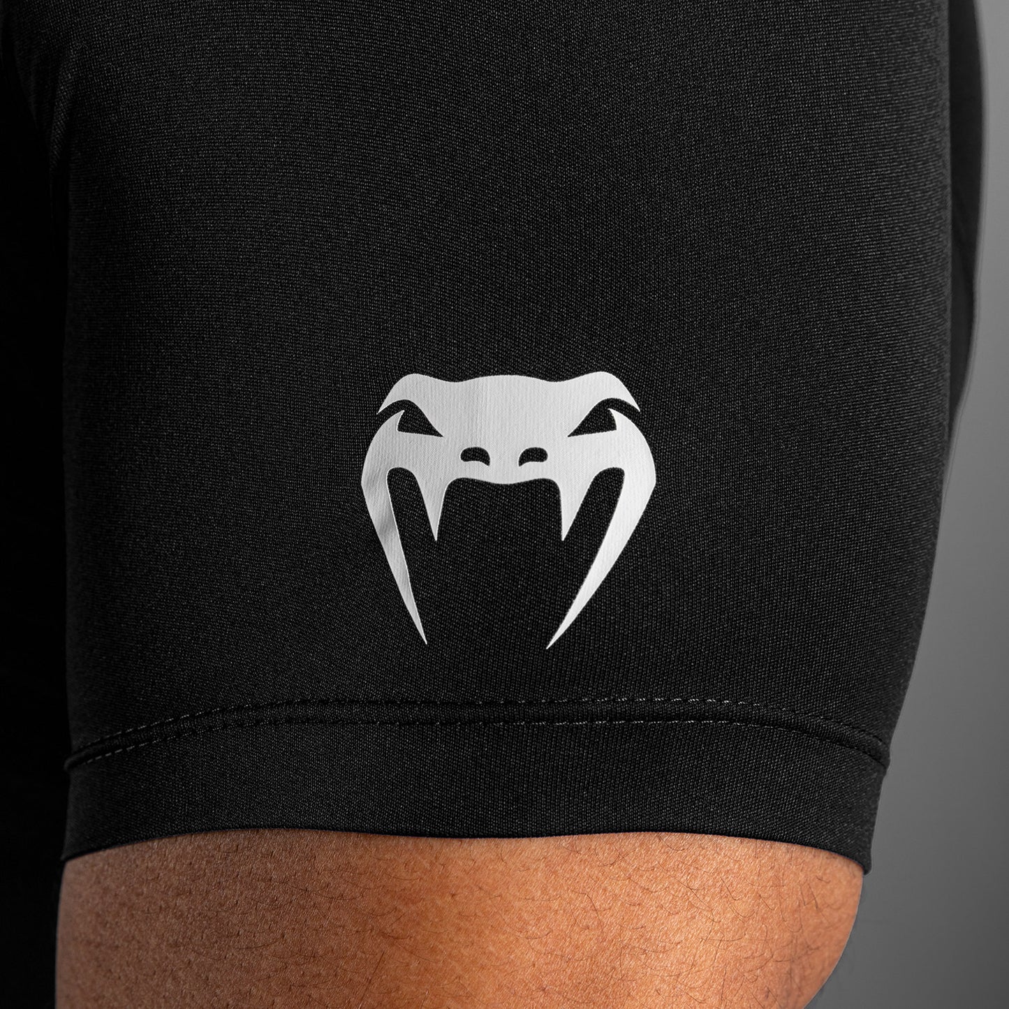 Venum Lineup Half Sleeve Compression Shirt - Black/White