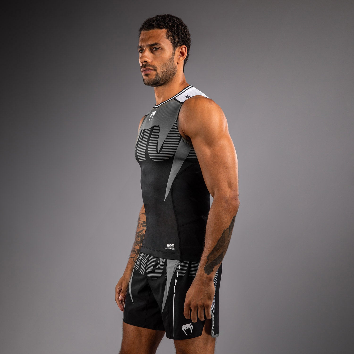 Venum Adrenaline Sleeveless Rashguard - Black/Silver Grey - Venum