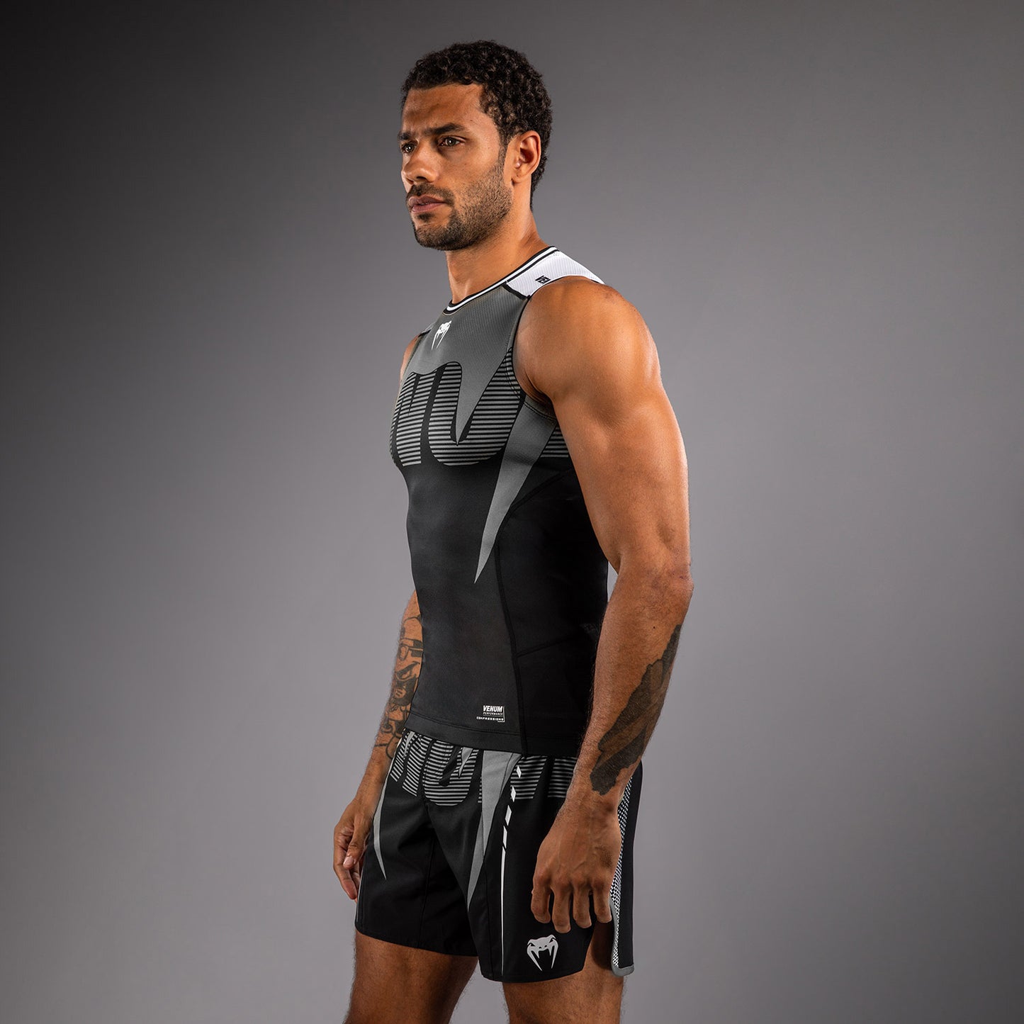Venum Adrenaline Sleeveless Rashguard - Black/Silver Grey