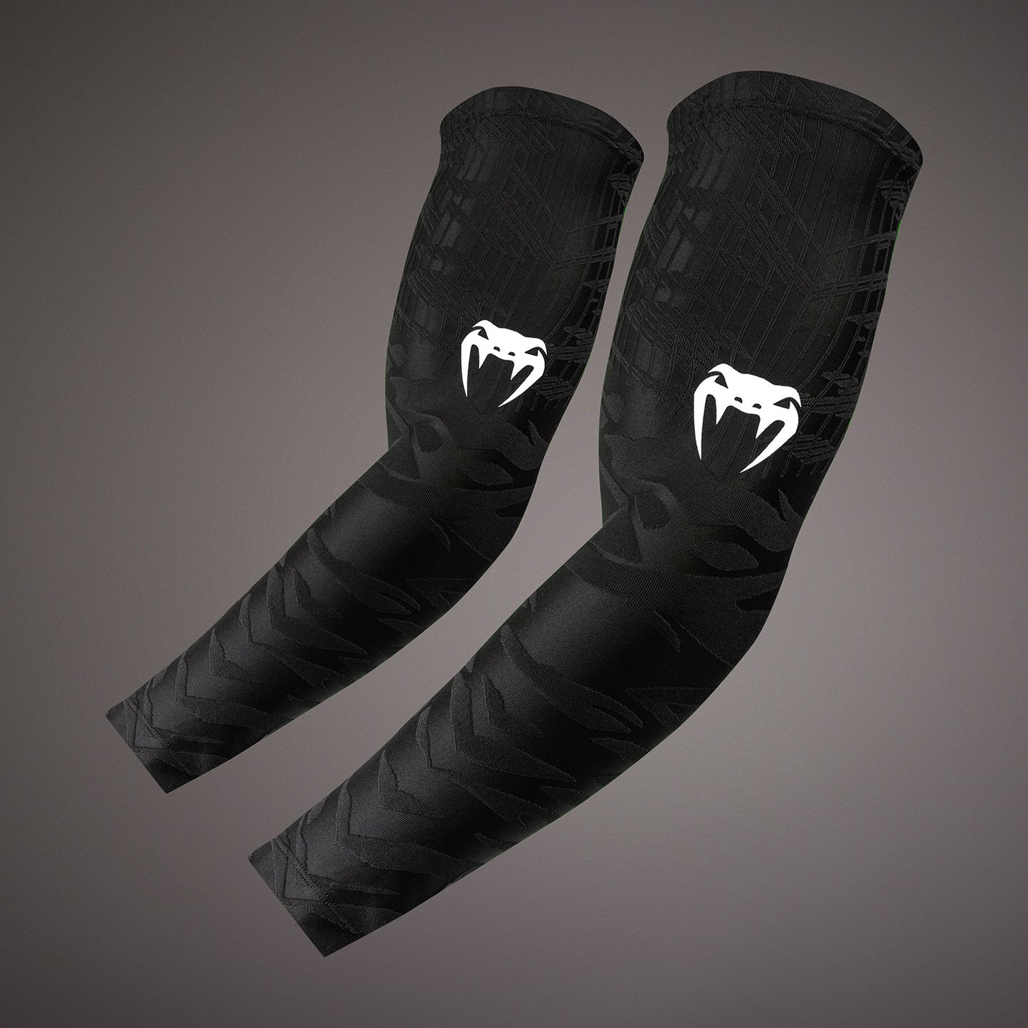Venum Elite Arm Sleeves - Black/White