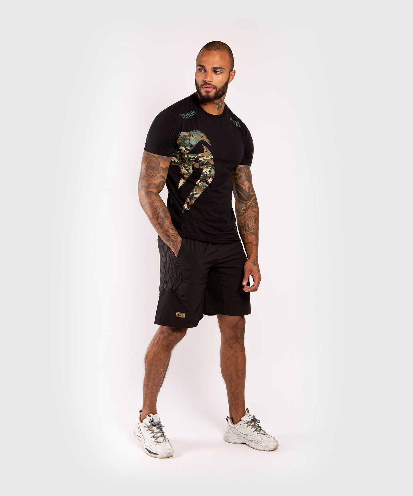 Venum Original Giant T-Shirt - Black/Forest Camo