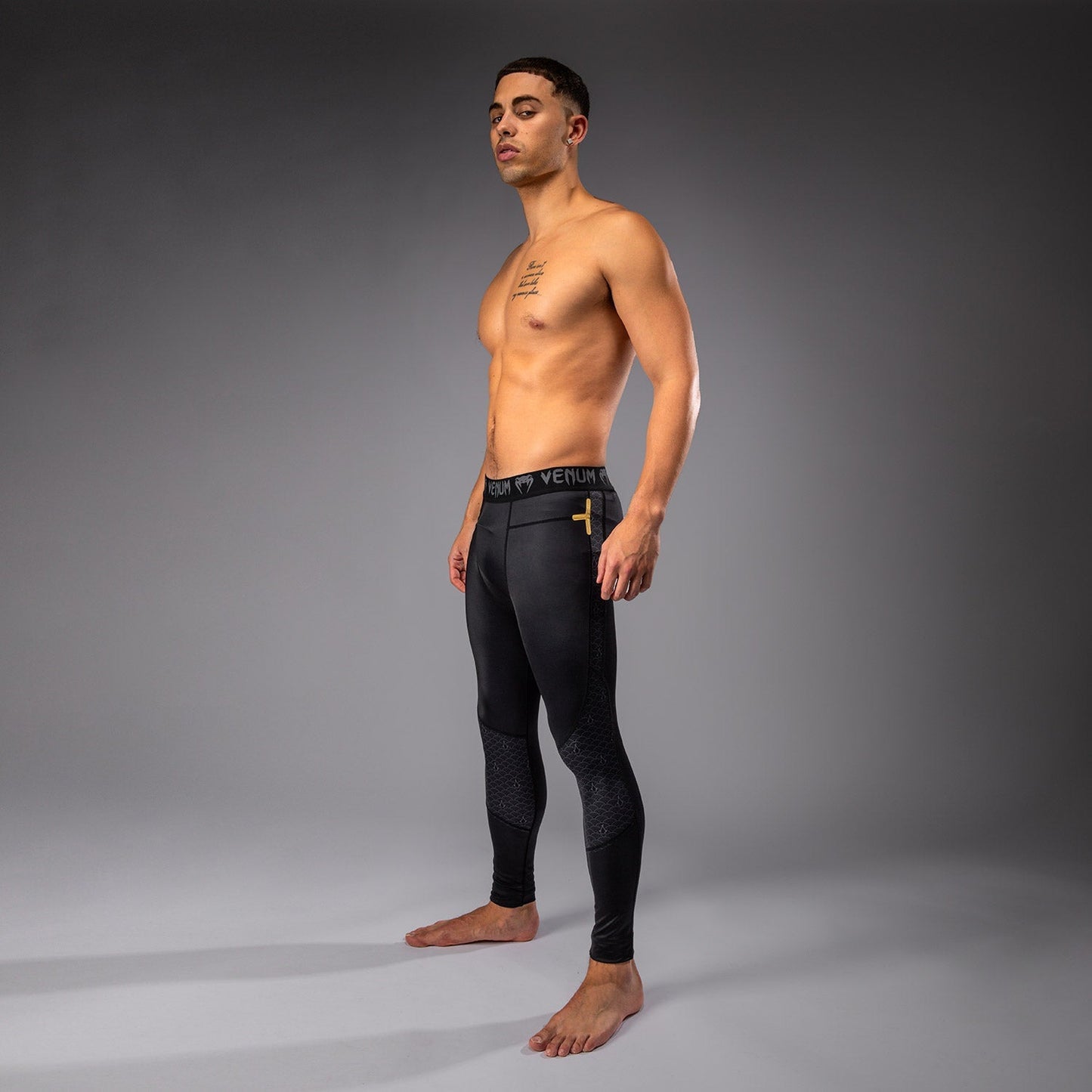 Venum x Assassin's Creed Shadows Spats - Black/Gold