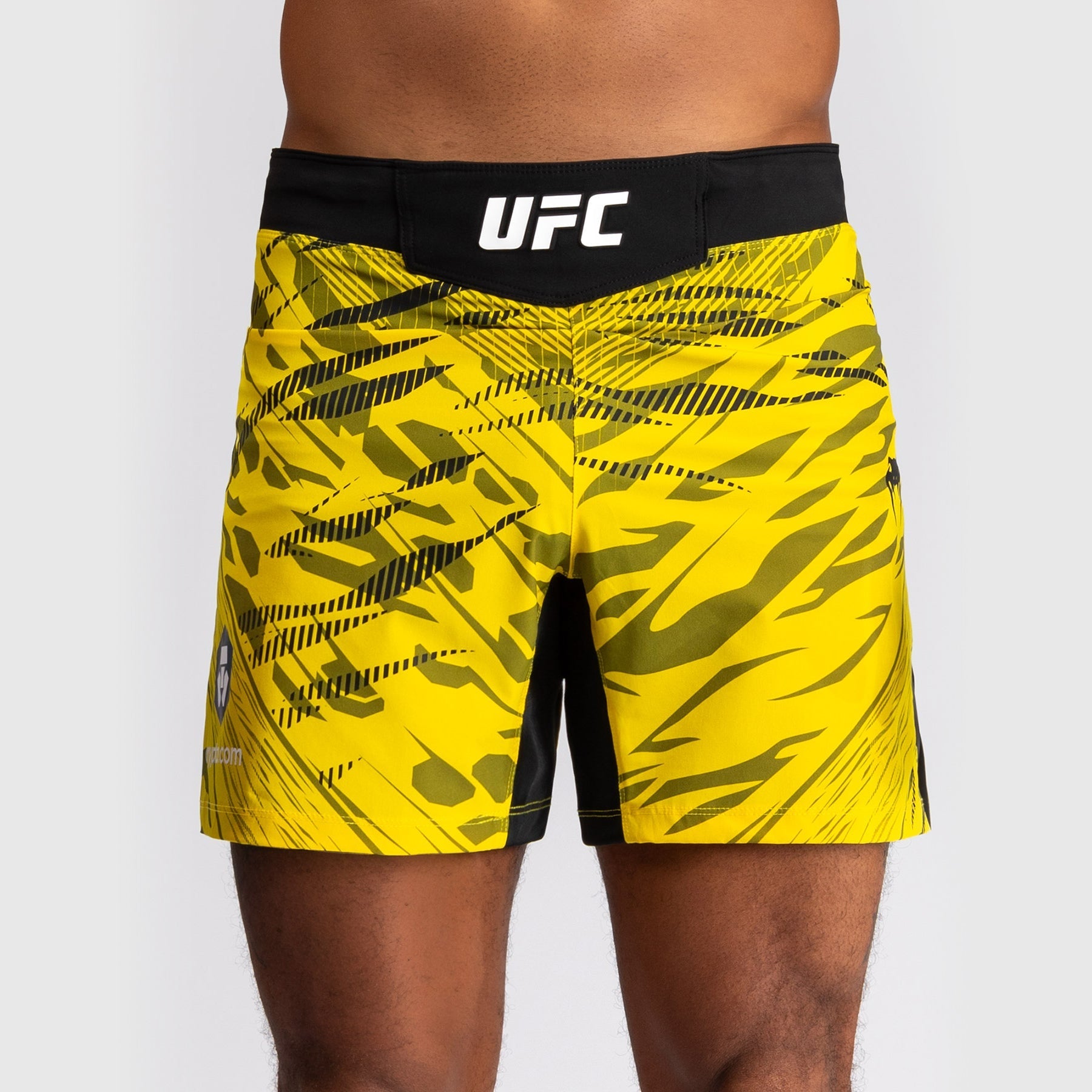 UFC Fusion by Venum イエロー ファイトショーツ Lサイズ UFC Fusion by Venum Personalized Authentic Fight Night Men's Fight Sho