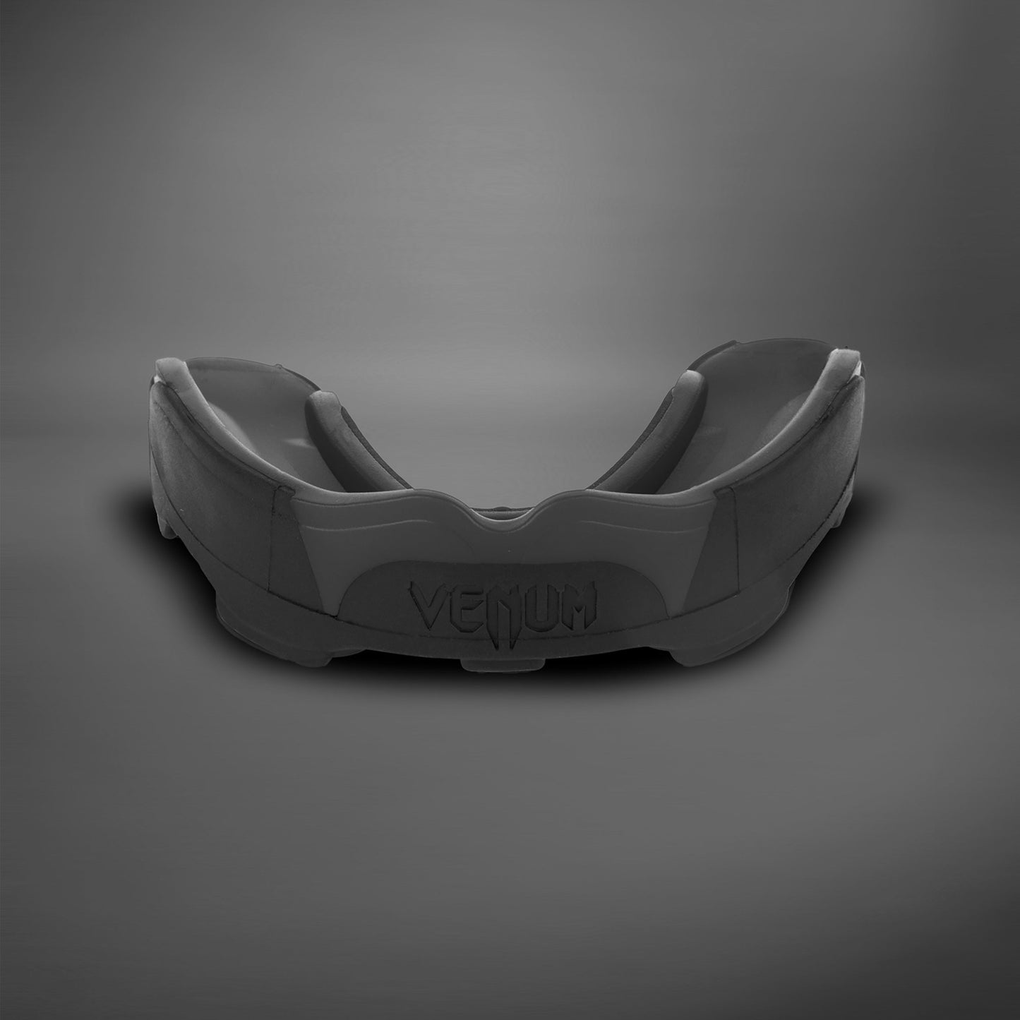 Venum Predator Mouthguard - Black
