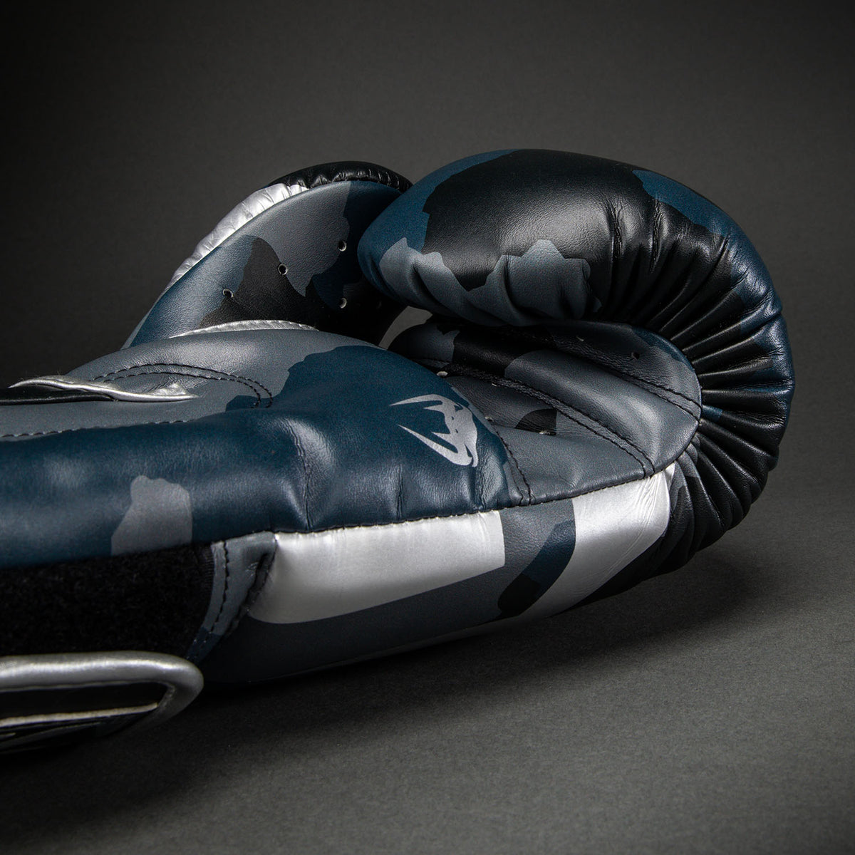 Venum Elite Camo Boxing Gloves - Dark Navy/Blue