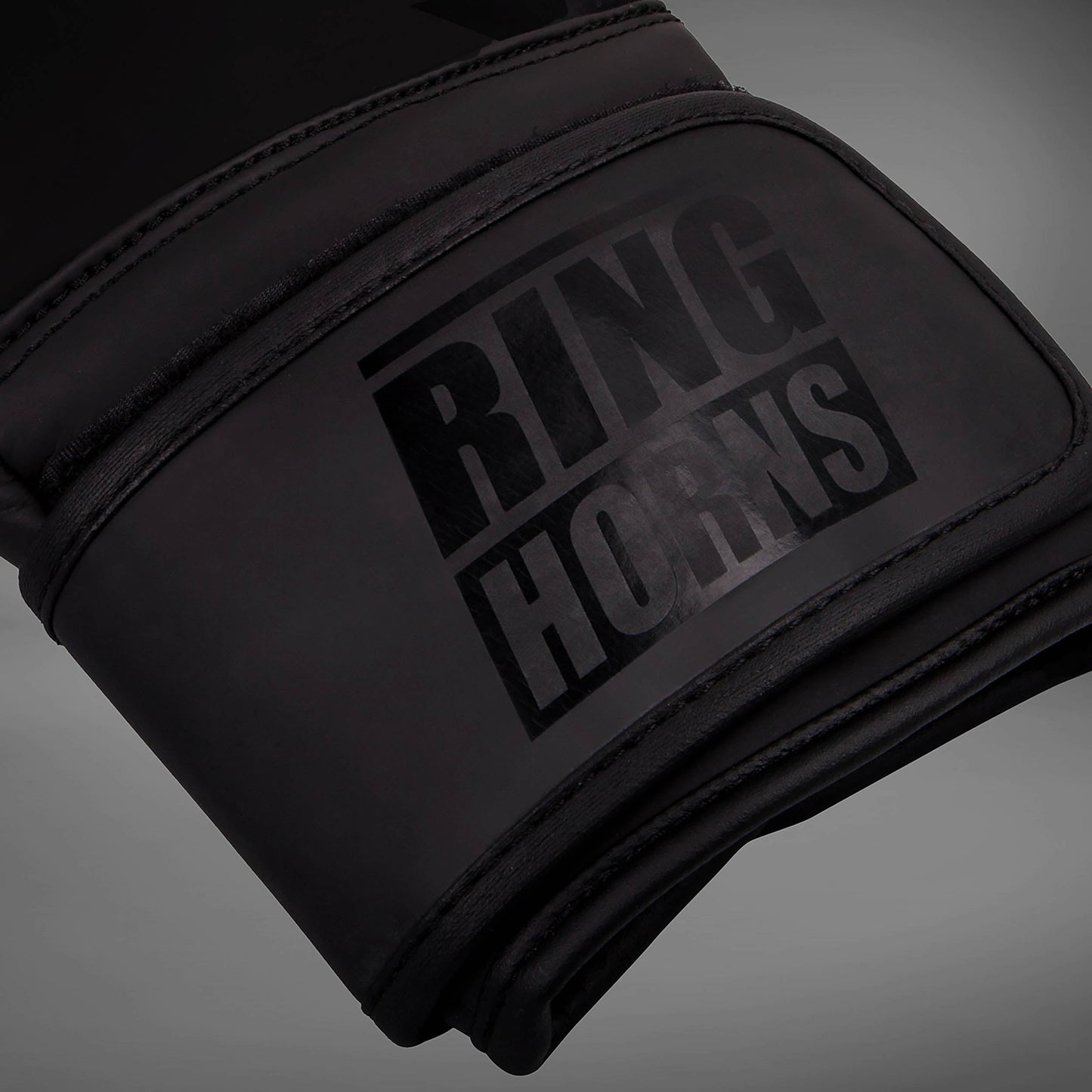 Ringhorns Charger Boxing Gloves - Black/Black