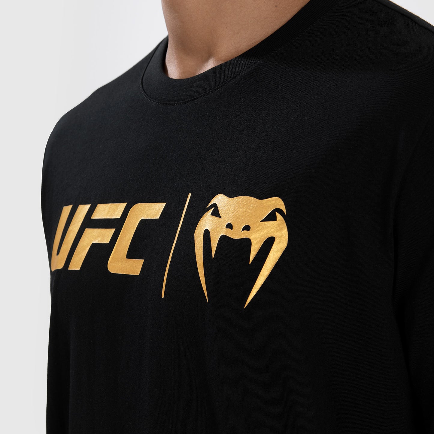 UFC Venum Classic  T-Shirt - Black/Gold