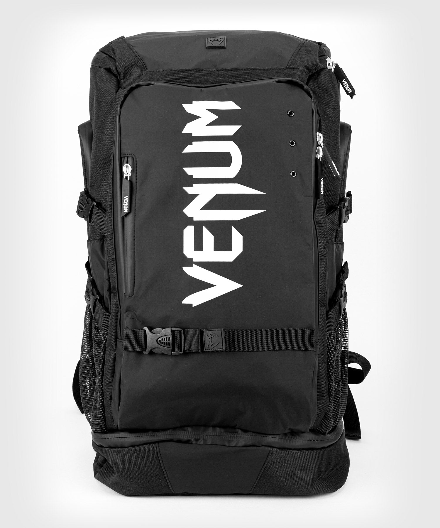 20-60代 人気ファッションブランド Venum Challenger Xtrem Evo BackPack - Black/White - Venum ボクシング