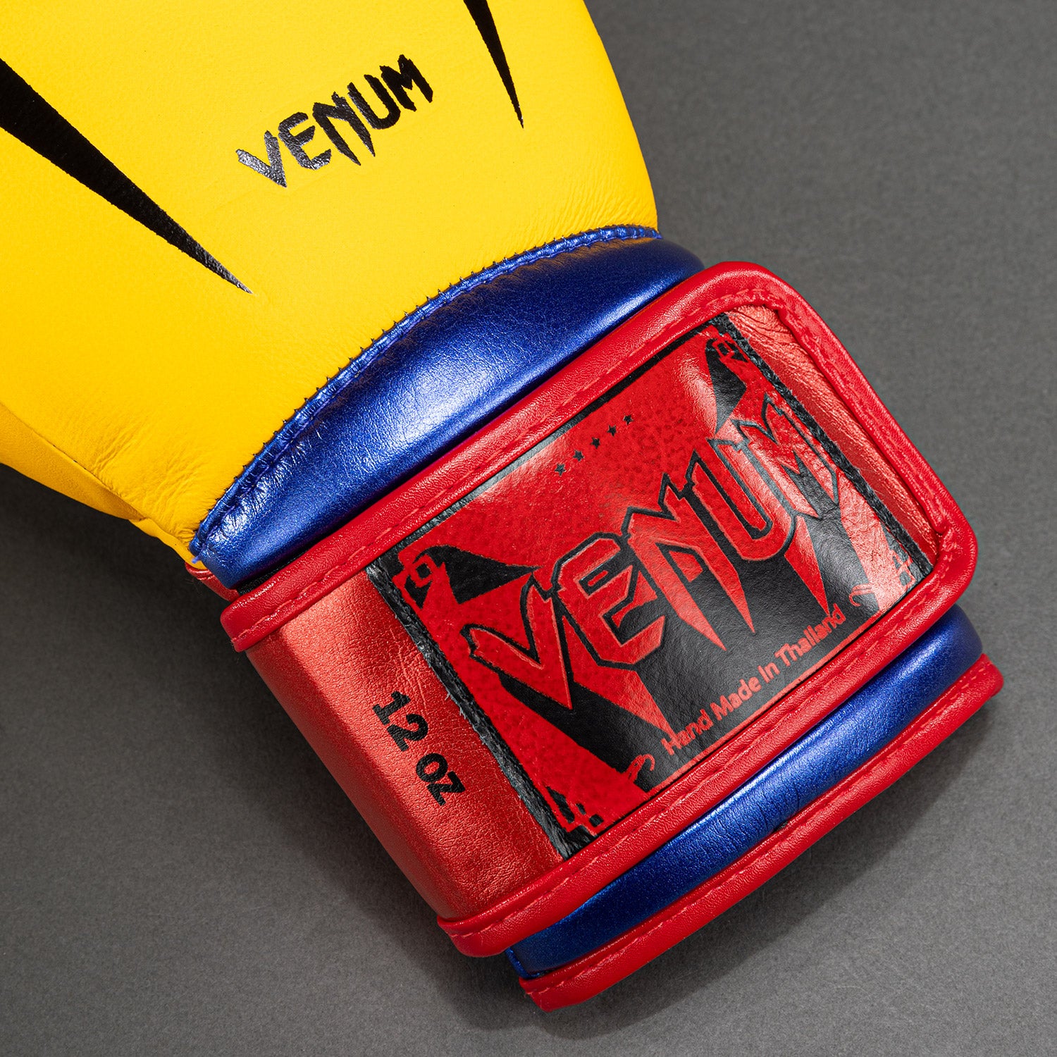 Venum Giant 3.0 Boxing Gloves - Yellow/Blue/Red - Venum