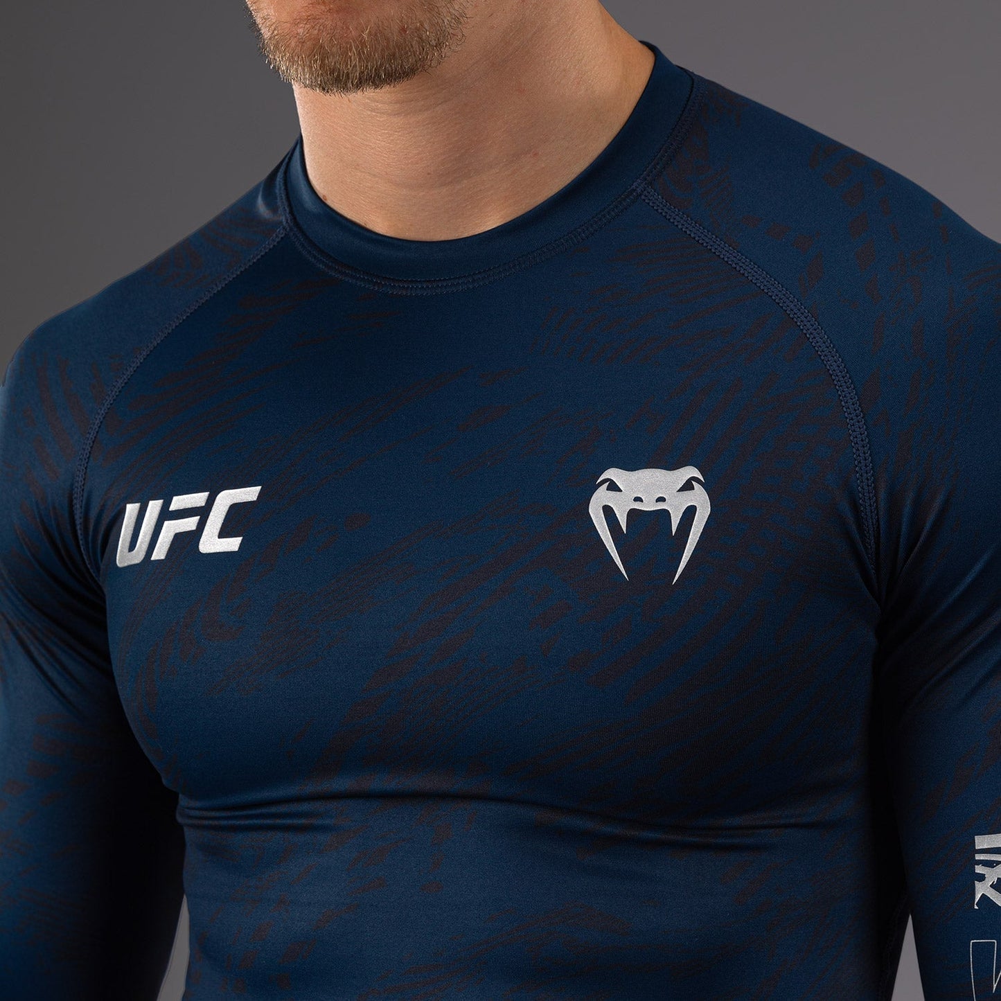 UFC Fusion by Venum Fight Week Men’s Performance Long Sleeve Rashguard - Oceanic Blue