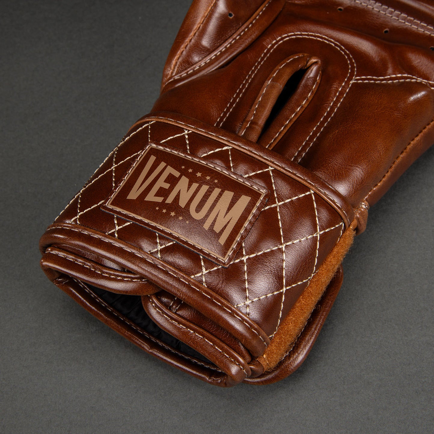 Venum Impact Classic Boxing Gloves - Shiny Havana