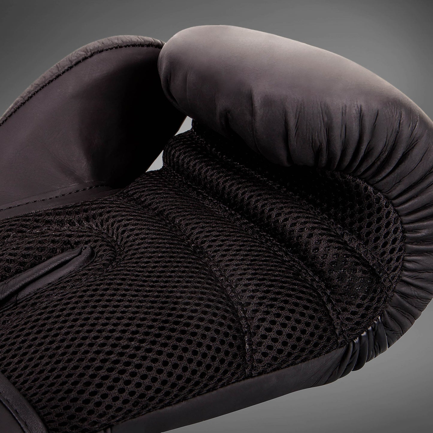 Ringhorns Charger Boxing Gloves - Black/Black