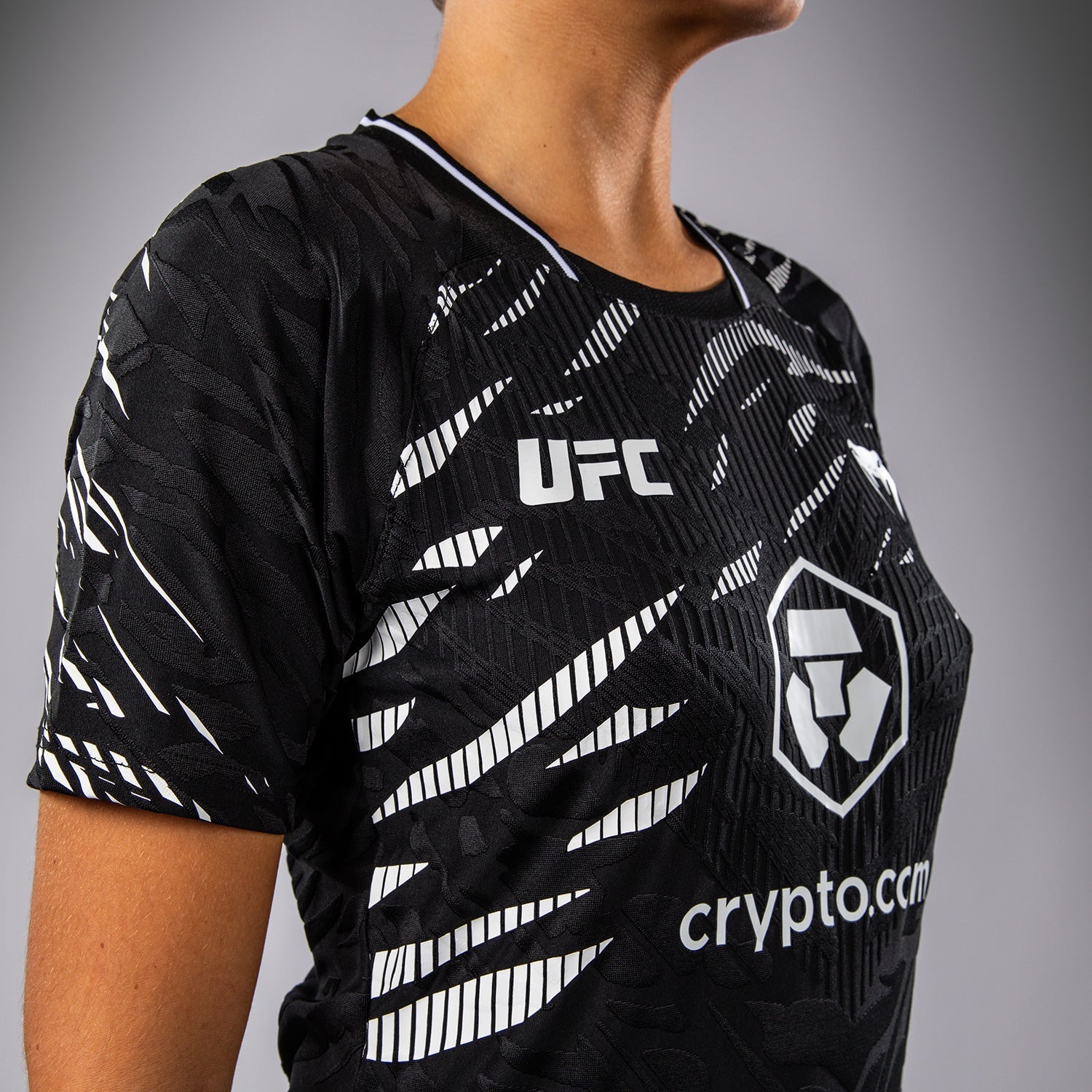 UFC Fusion by Venum Authentic Fight Night Women's Walkout