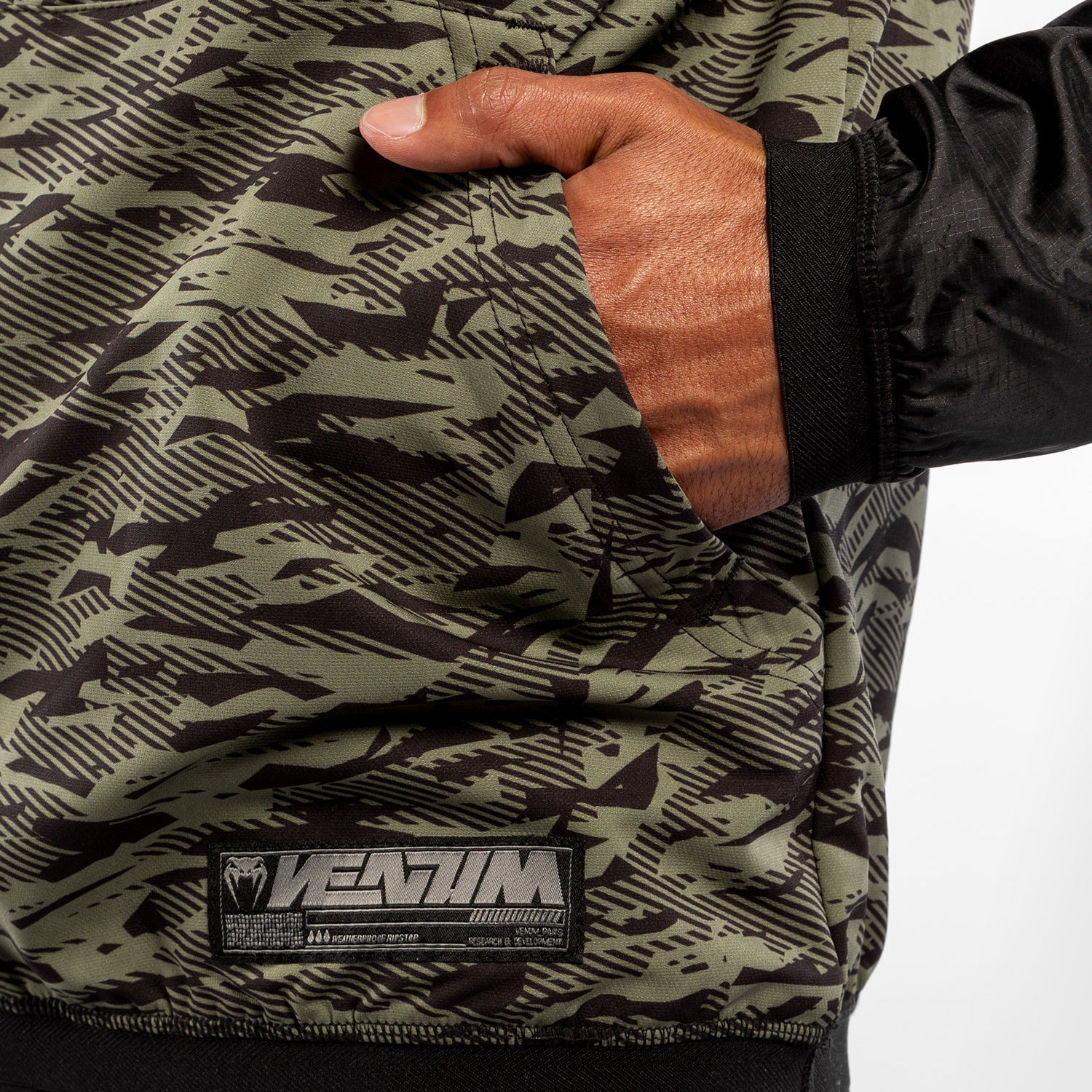 セットアップ　Venum Laser XT Hoodie 新品未開封 Venum Laser XT Hoodie – Black/Forest Camo - Venum