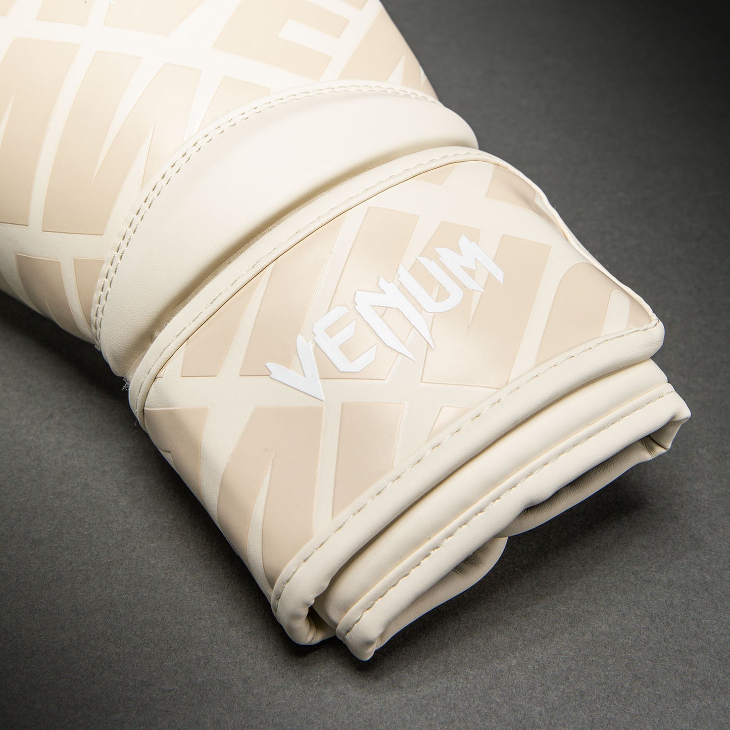 Venum Contender 1.5 XT 3D Boxing Gloves - Cream