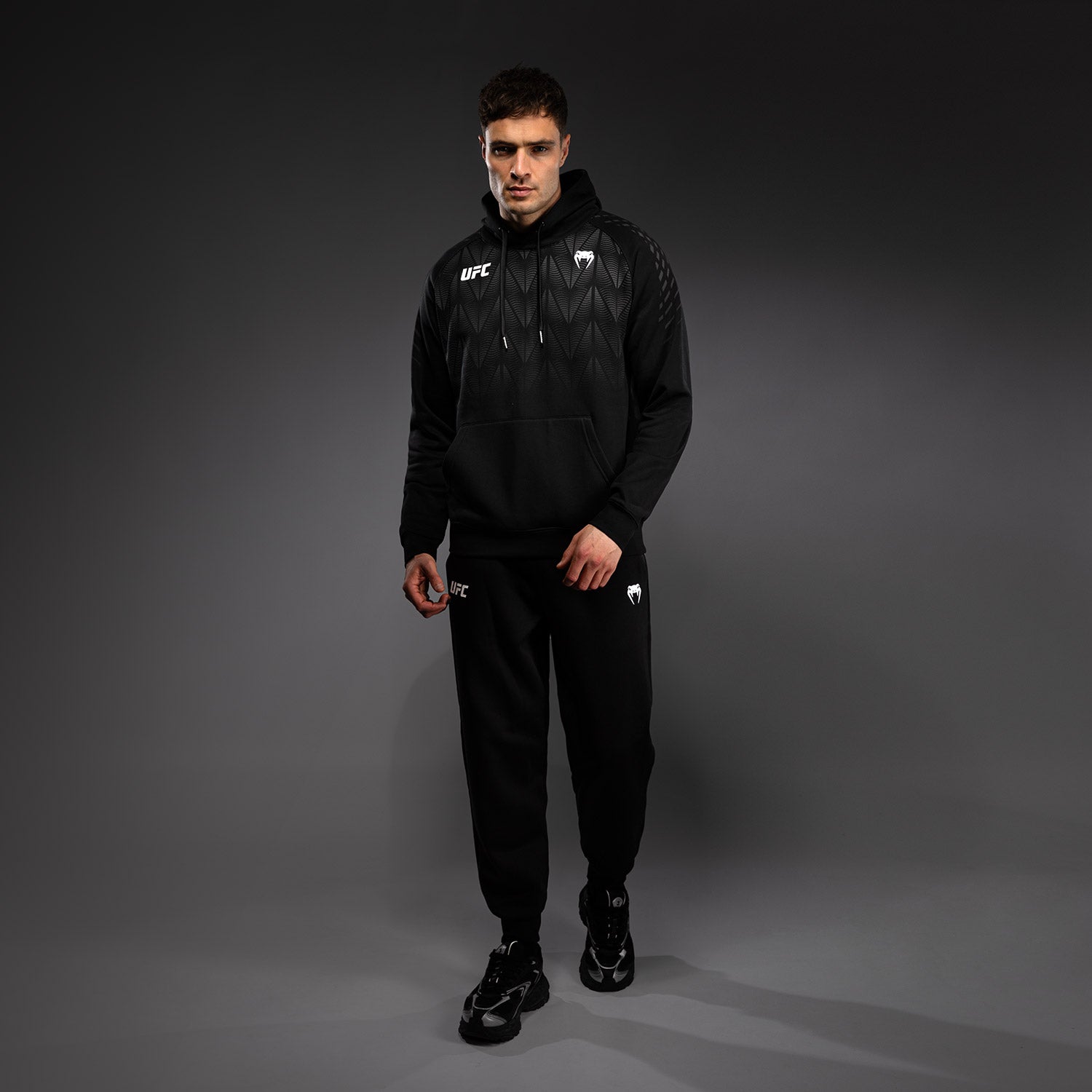 UFC VENUM UFC チャンピオンジャージ Men's UFC Zenith by Venum Burgundy Authentic Fight Week Zip Hoodie