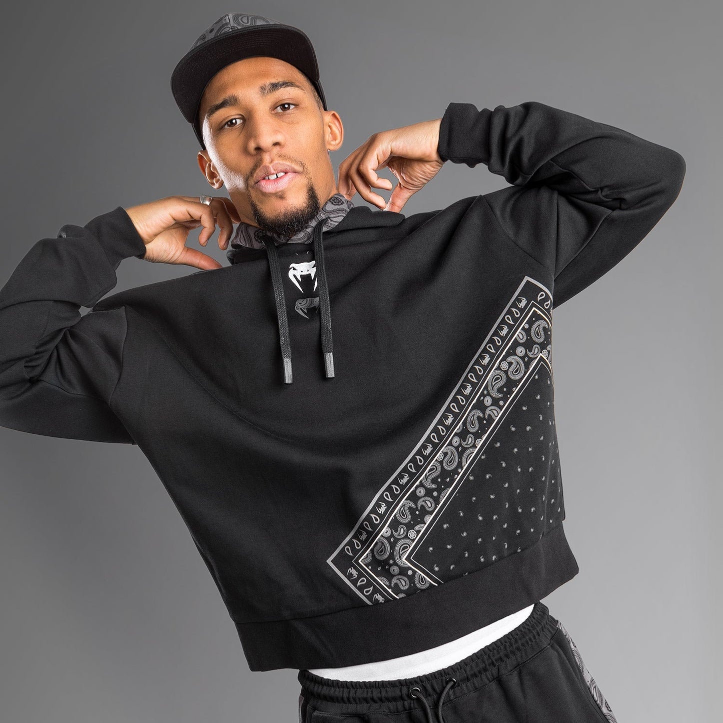 Venum Cali 34 XL Hoody - Oversize- Black