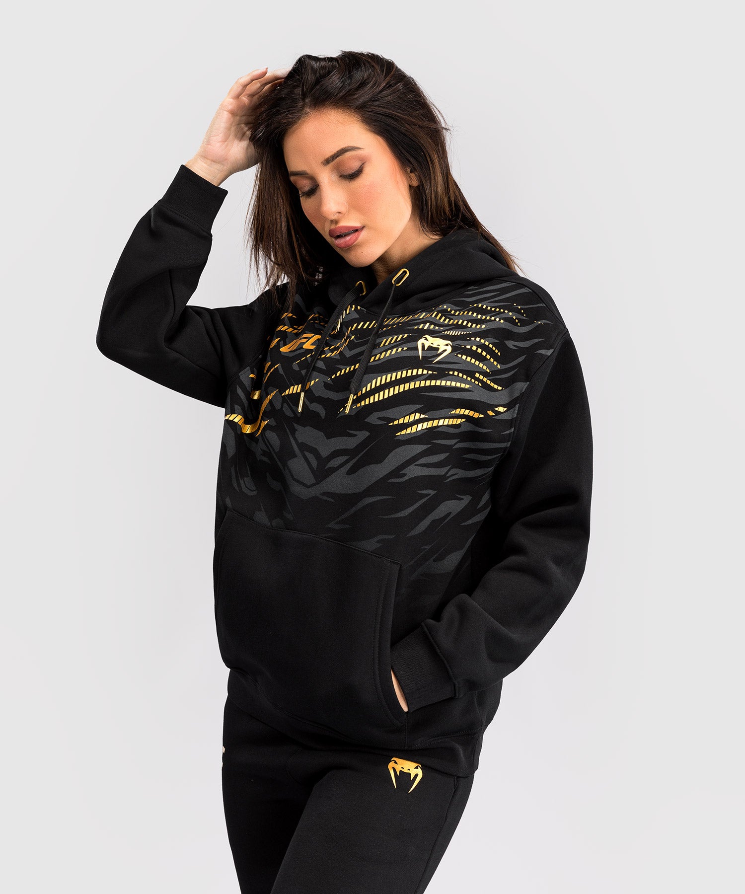 UFC Fusion by Venum Women s Replica Pullover Hoodie Champion Venum