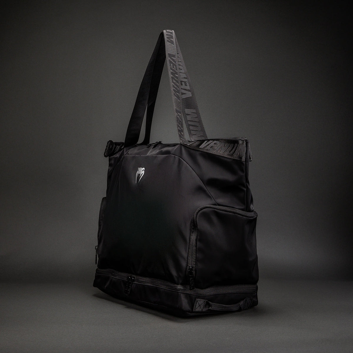 Venum Essential Sports Bags - Black