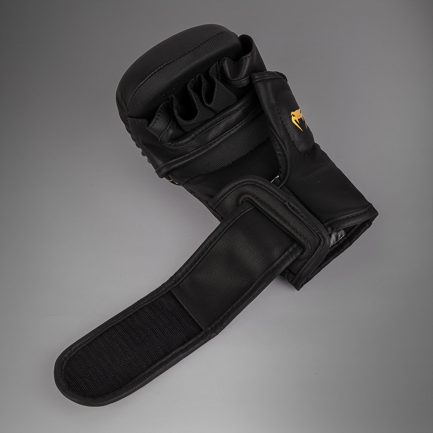 Venum Serpenti Sparring Gloves - Black/Silver/Gold - Venum