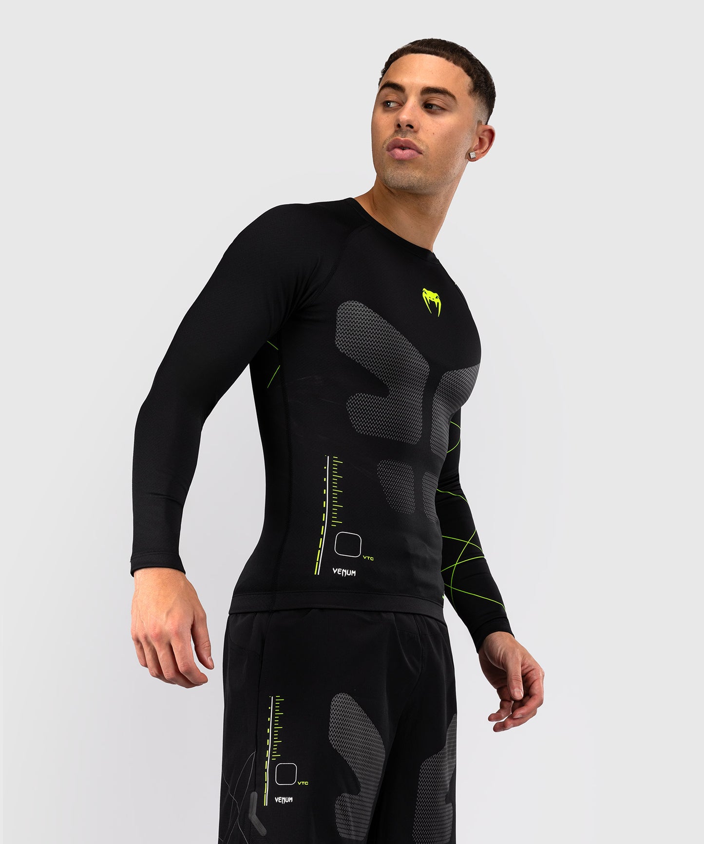 Venum Training Camp 4.0 Long Sleeve Rashguard - Black/Neon Green