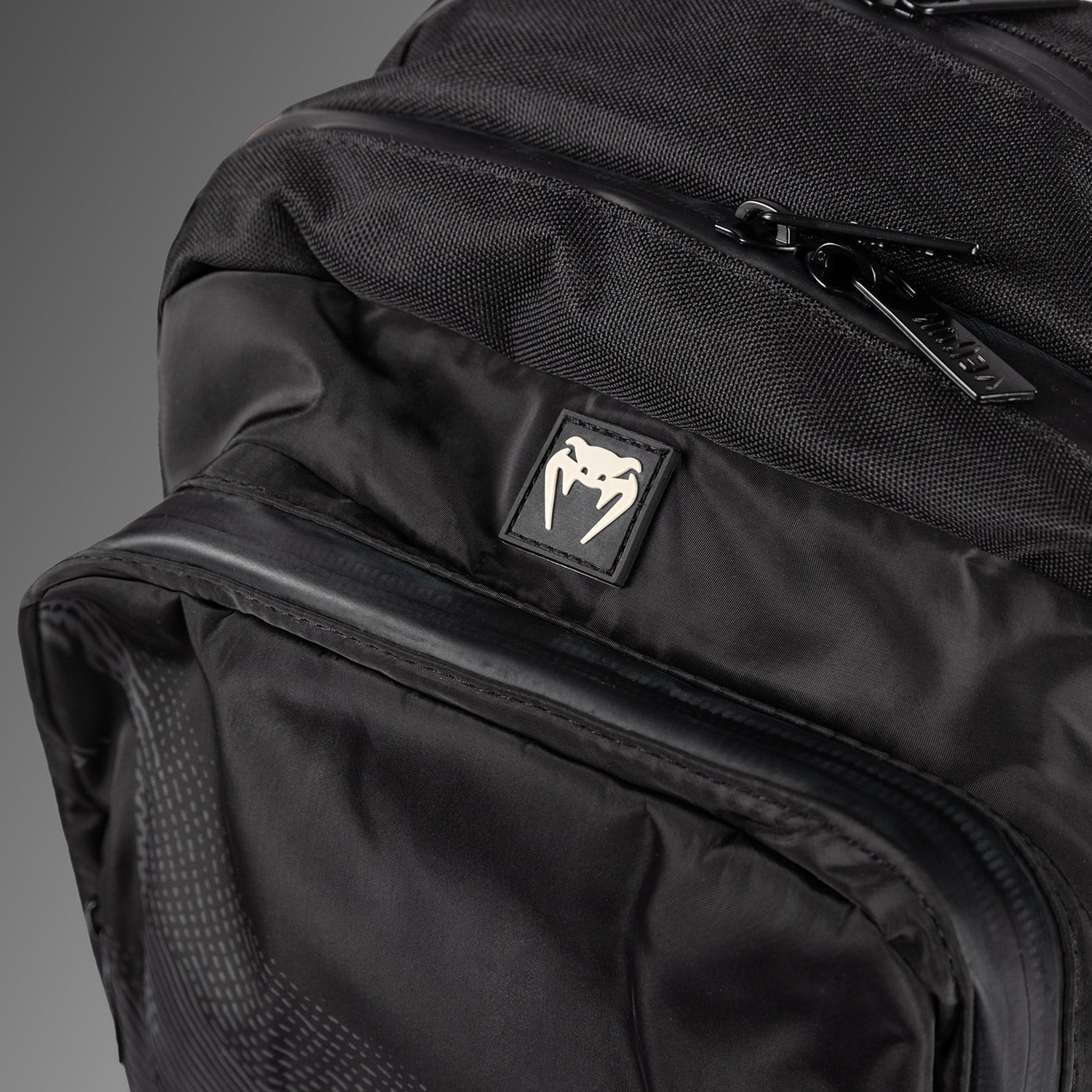 Venum Shockwave Backpack (20-25L)- Black - Venum