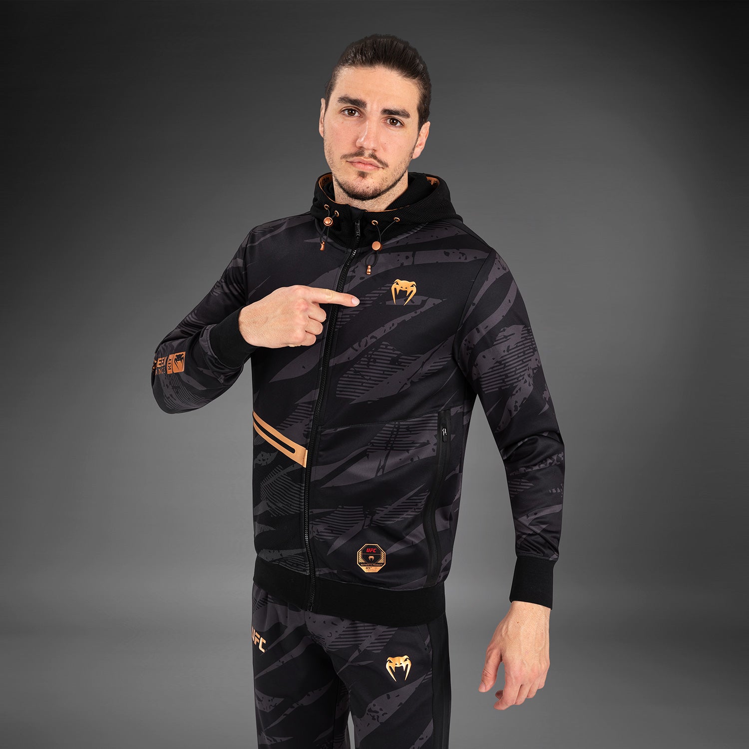 UFC Venum Fight Week メンズ・ジップ・フーディ М UFC Adrenaline by Venum Fight Week Men's zip Hoodie - Urban