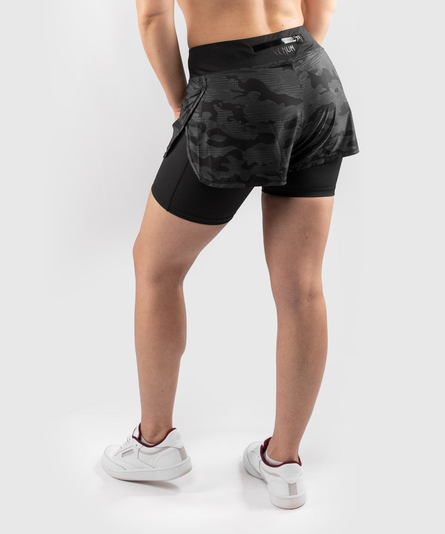 Venum Defender Hybrid Compression Short - Black/Black