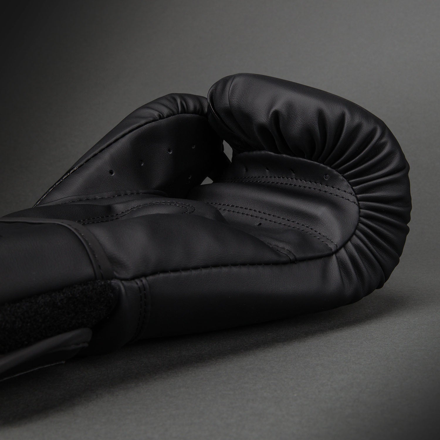 Venum Challenger 2.5 boxing gloves view 3
