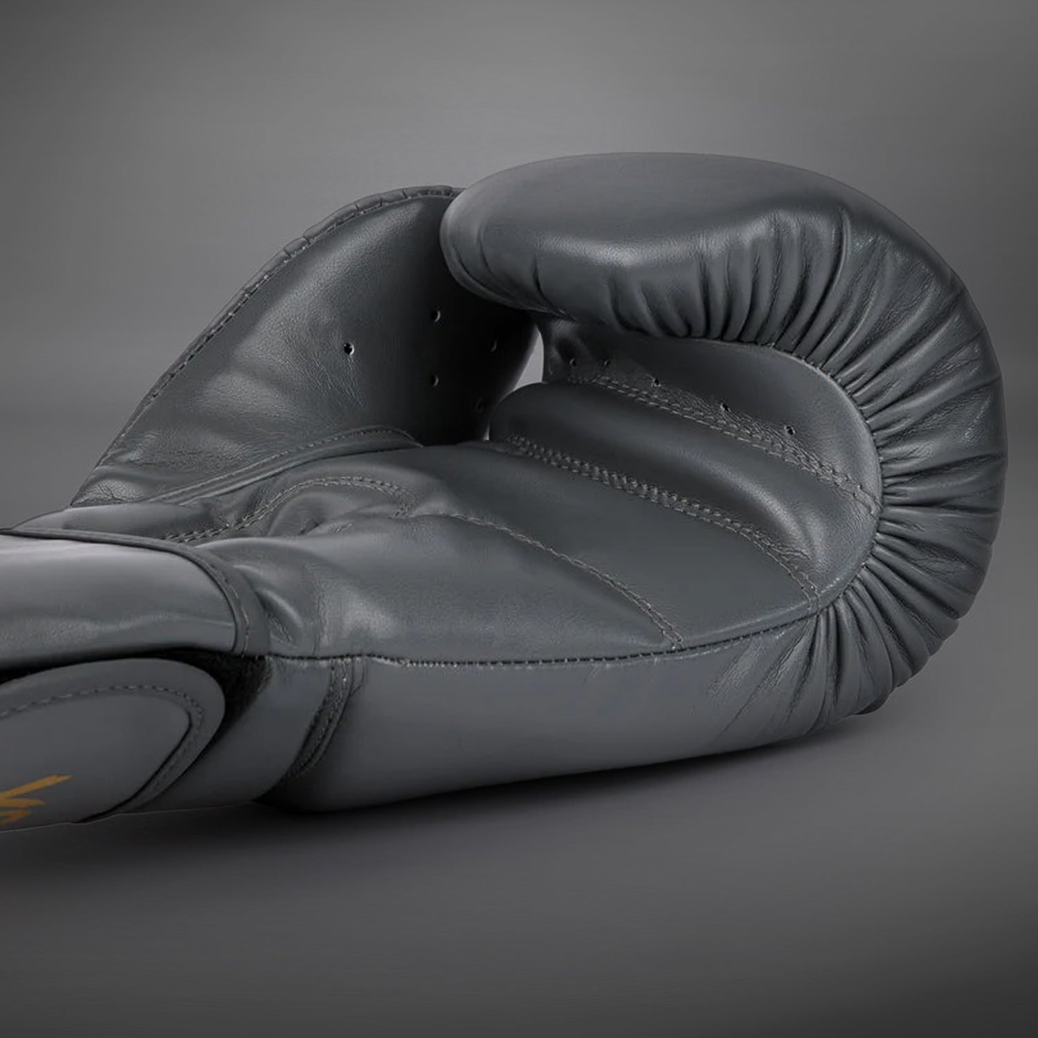 Venum Contender 1.5 Boxing Gloves - Grey/Gold - Venum
