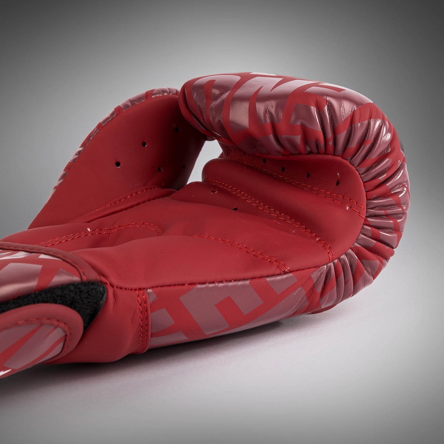 Venum Contender 1.5 XT Kids Boxing Gloves - White-Burgundy