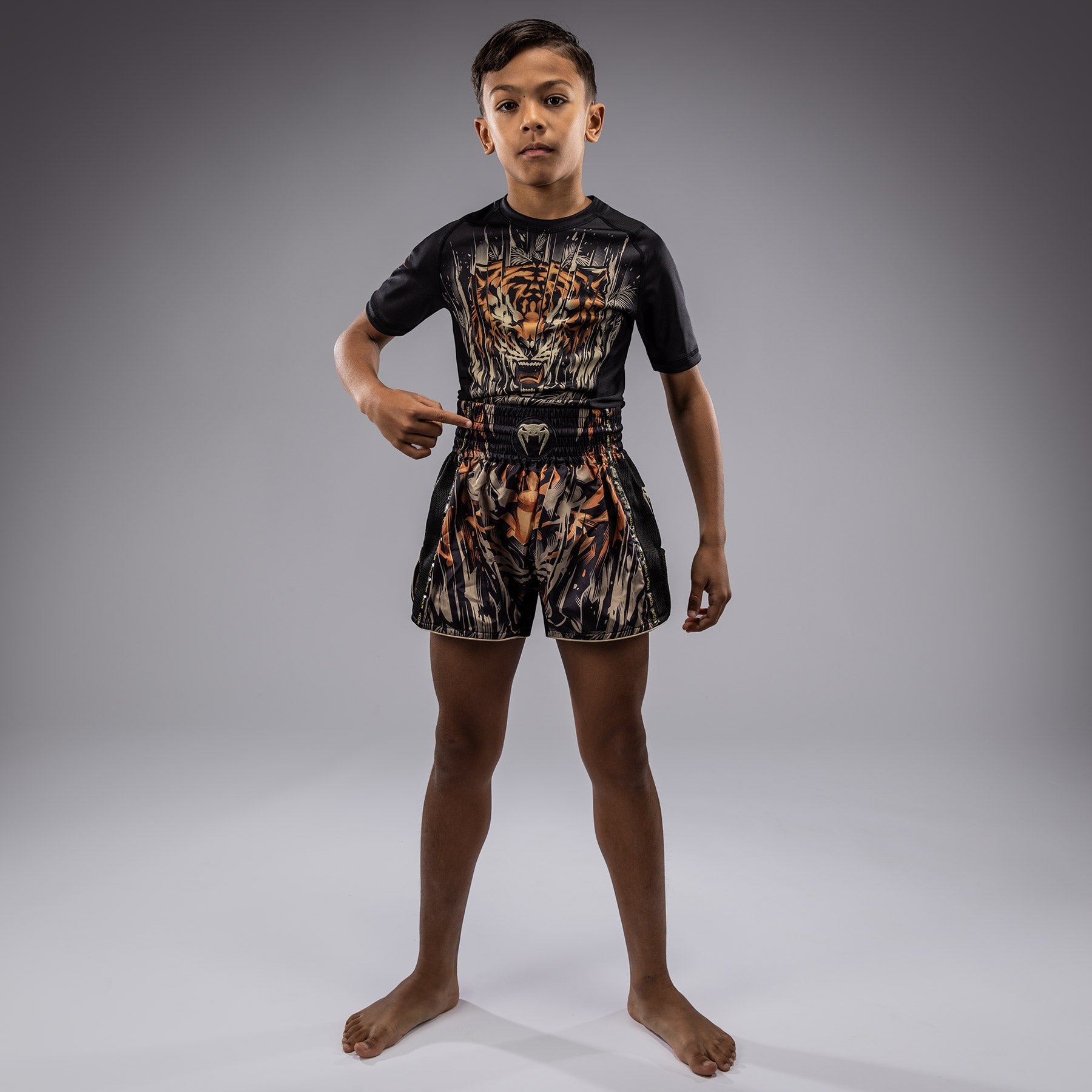 Venum Tiger Kids Muay Thai Shorts Black/Neon Orange Venum
