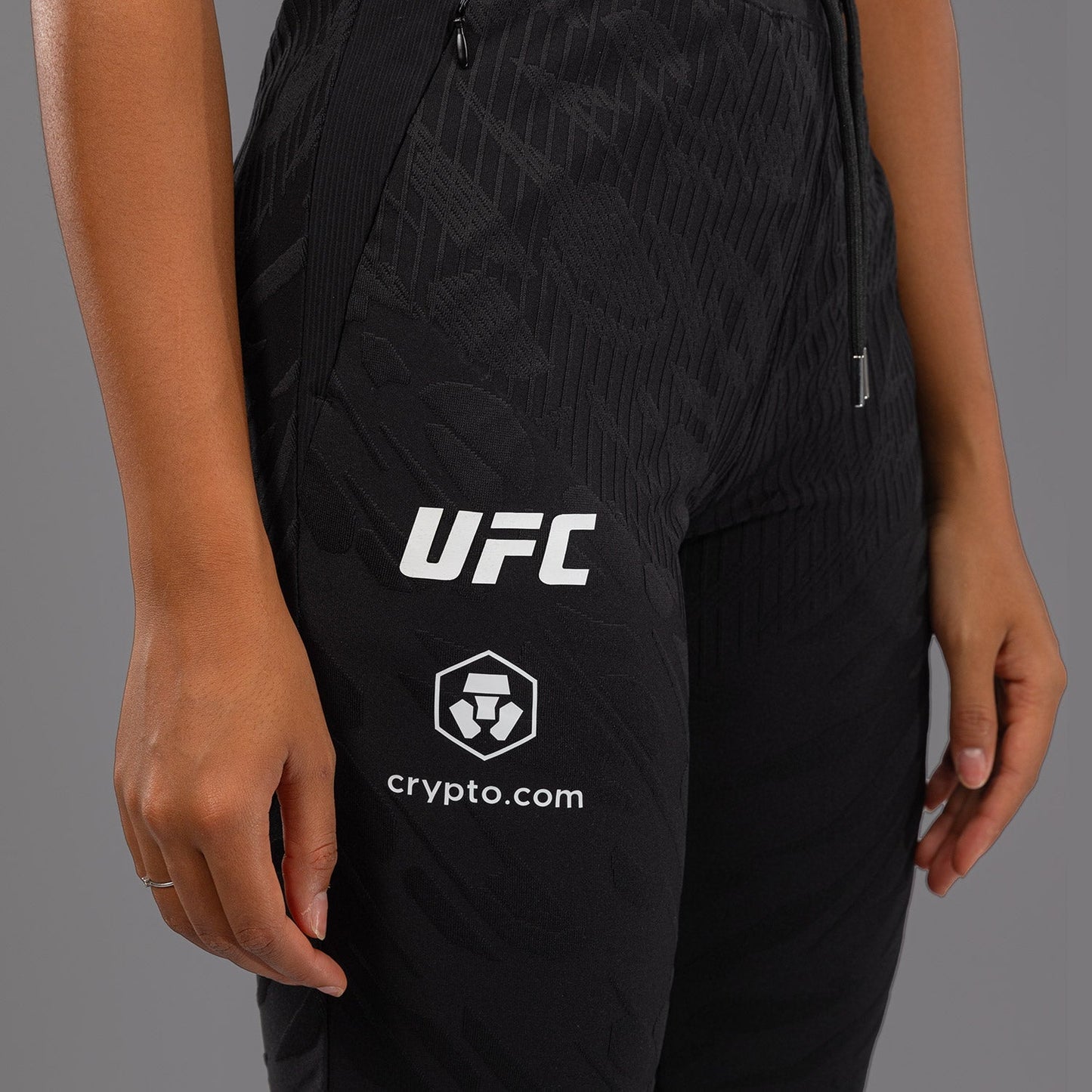 UFC Fusion by Venum Authentic Fight Night Women’s Walkout Pant - Black