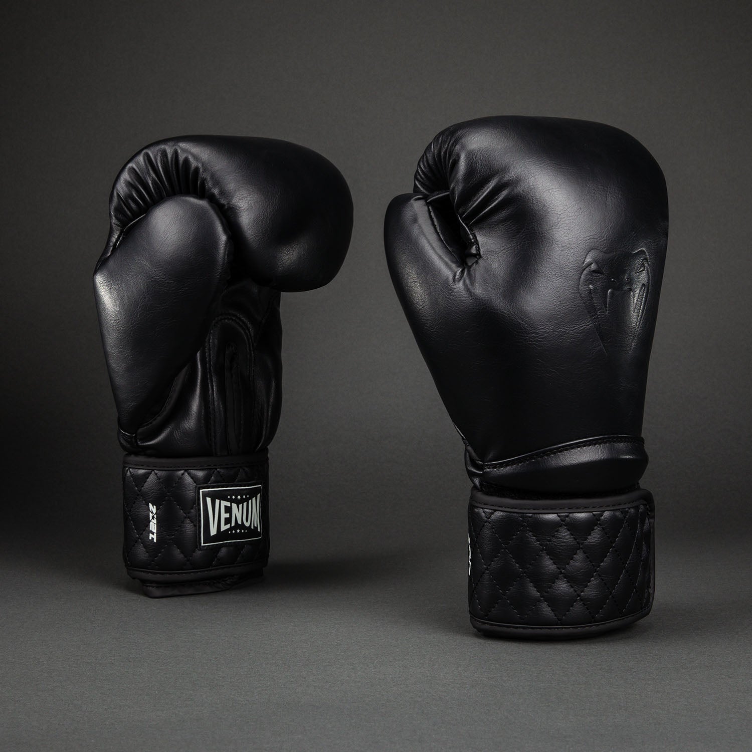 Venum Impact Classic Boxing - Black - Venum product-type_Boxing