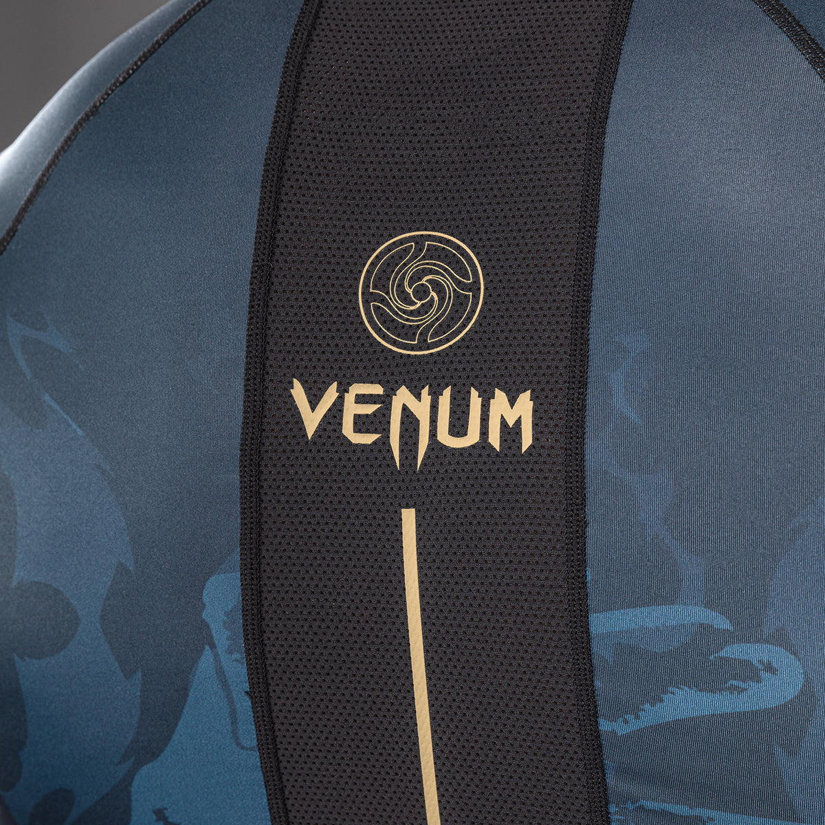 Jujutsu Kaisen x Venum Fushiguro Long Sleeve Rashguard - Ocean Blue
